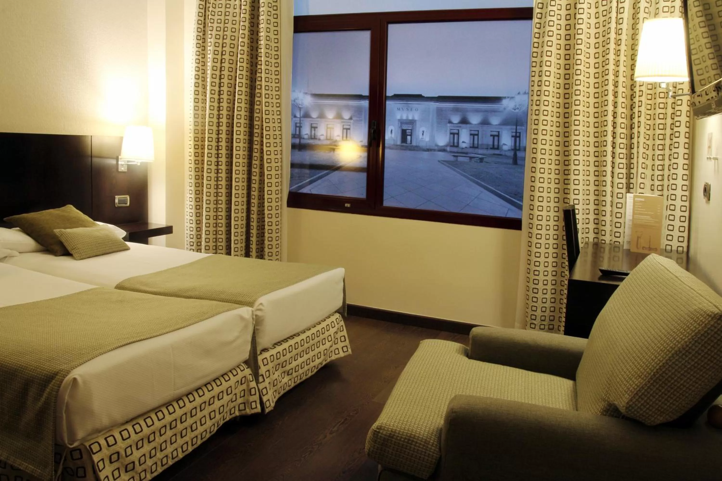 Interior twin room in Hotel Conde Duque Bilbao