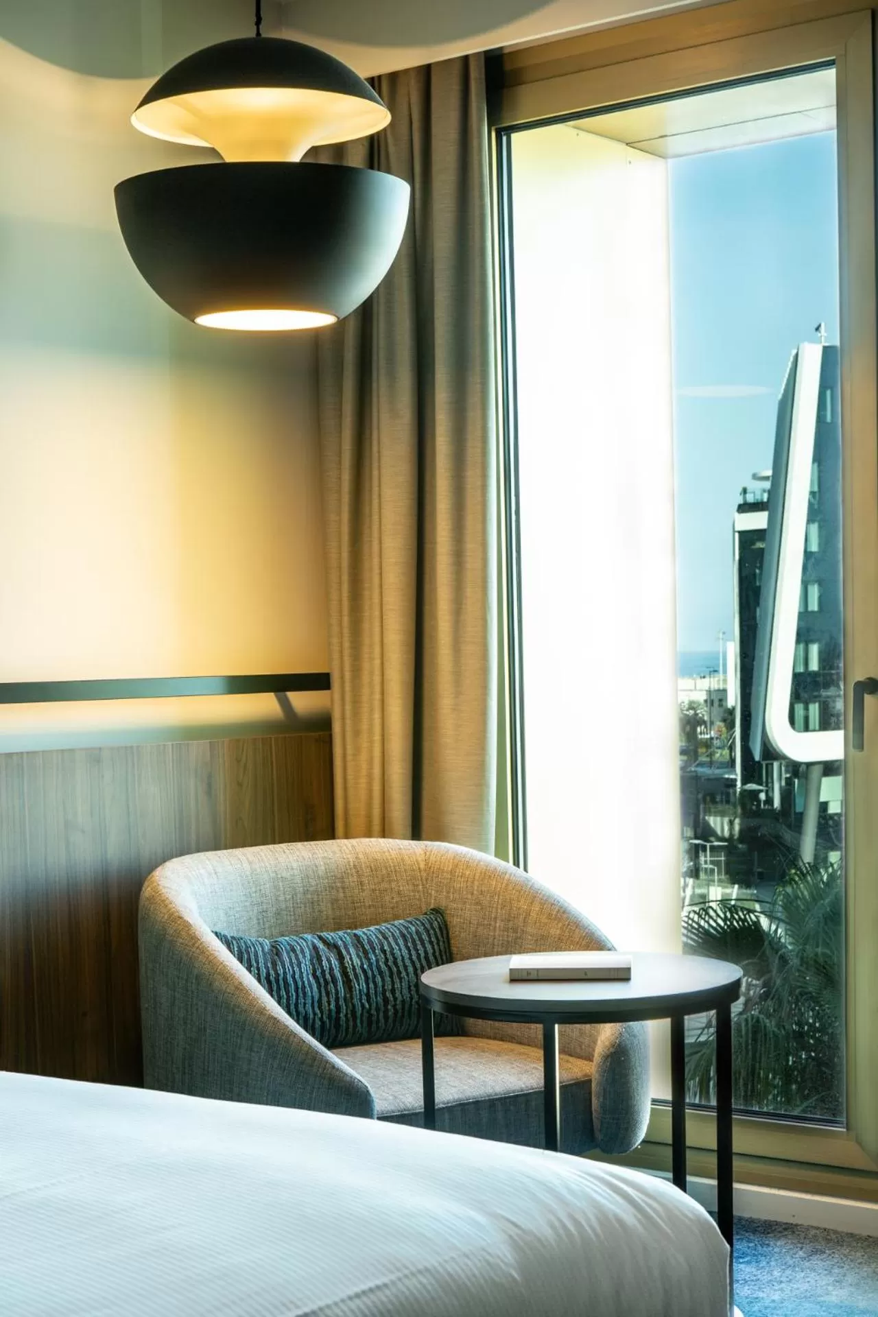 Standard Twin Room in Crowne Plaza - Nice - Grand Arenas by IHG