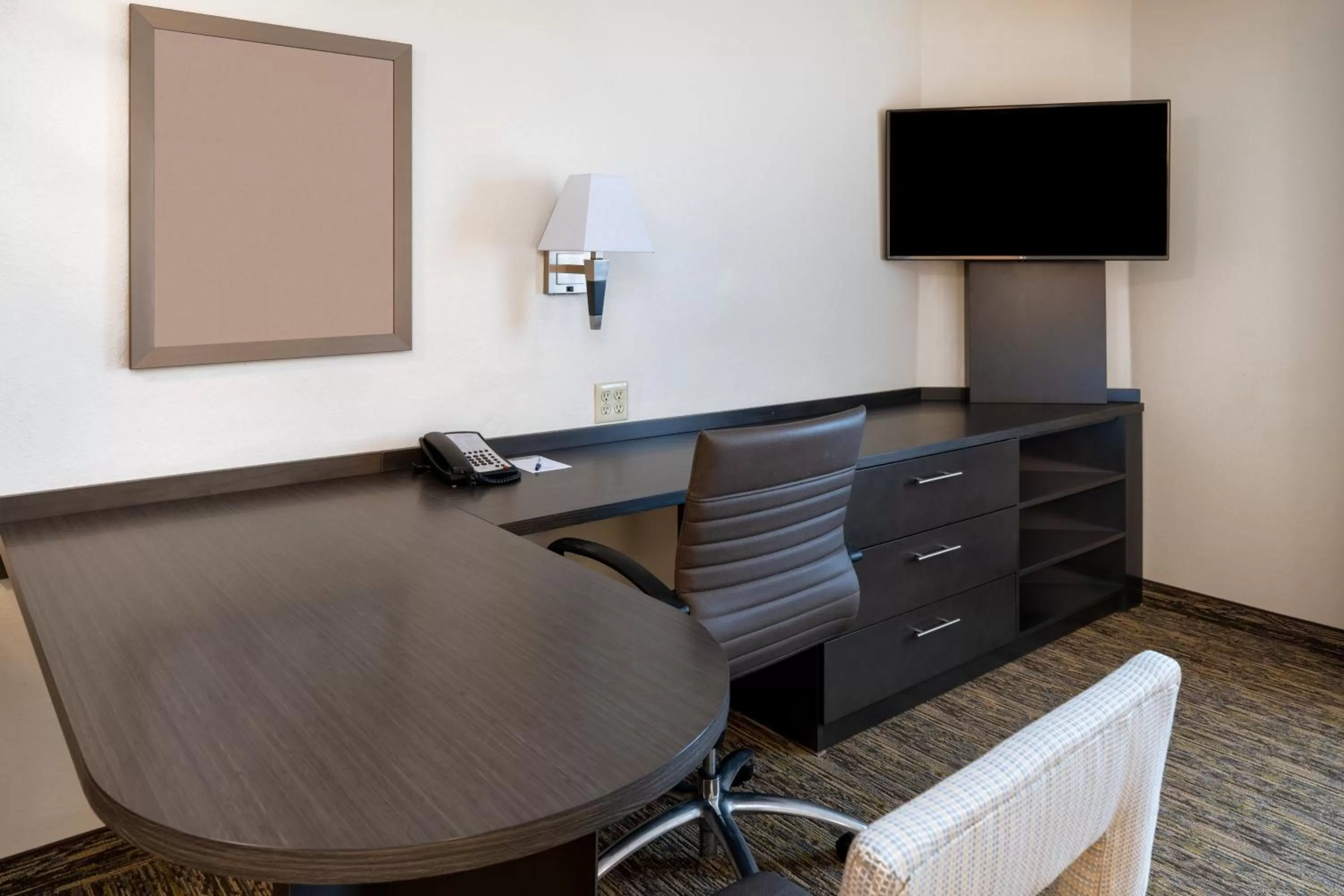 Queen Studio - Disability Access in Candlewood Suites Washington-Dulles Herndon by IHG