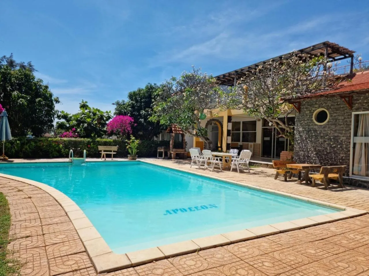 Villa with Private Pool in An Hoa Residence