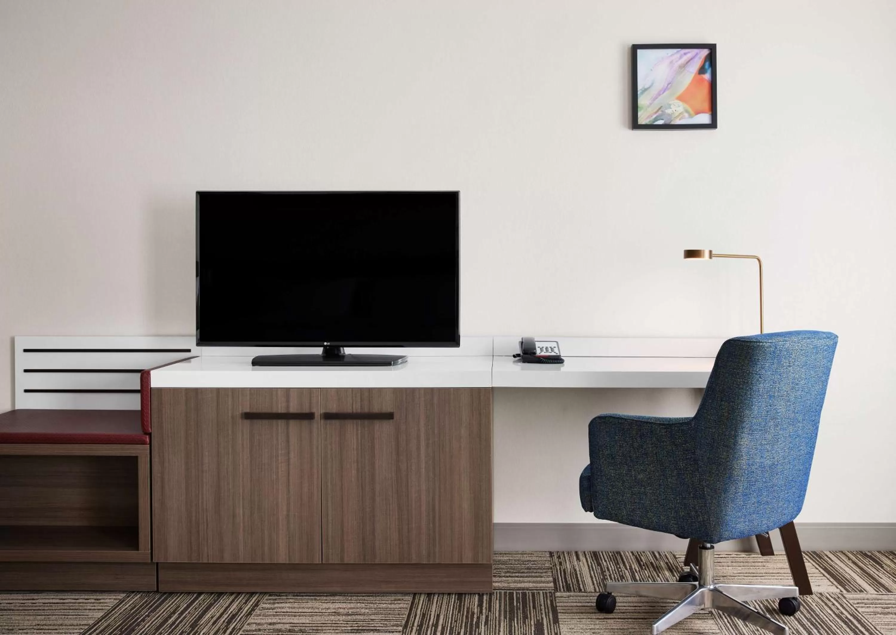 King Room with Roll in Shower - Disability Access in Hilton Garden Inn Las Vegas/Henderson