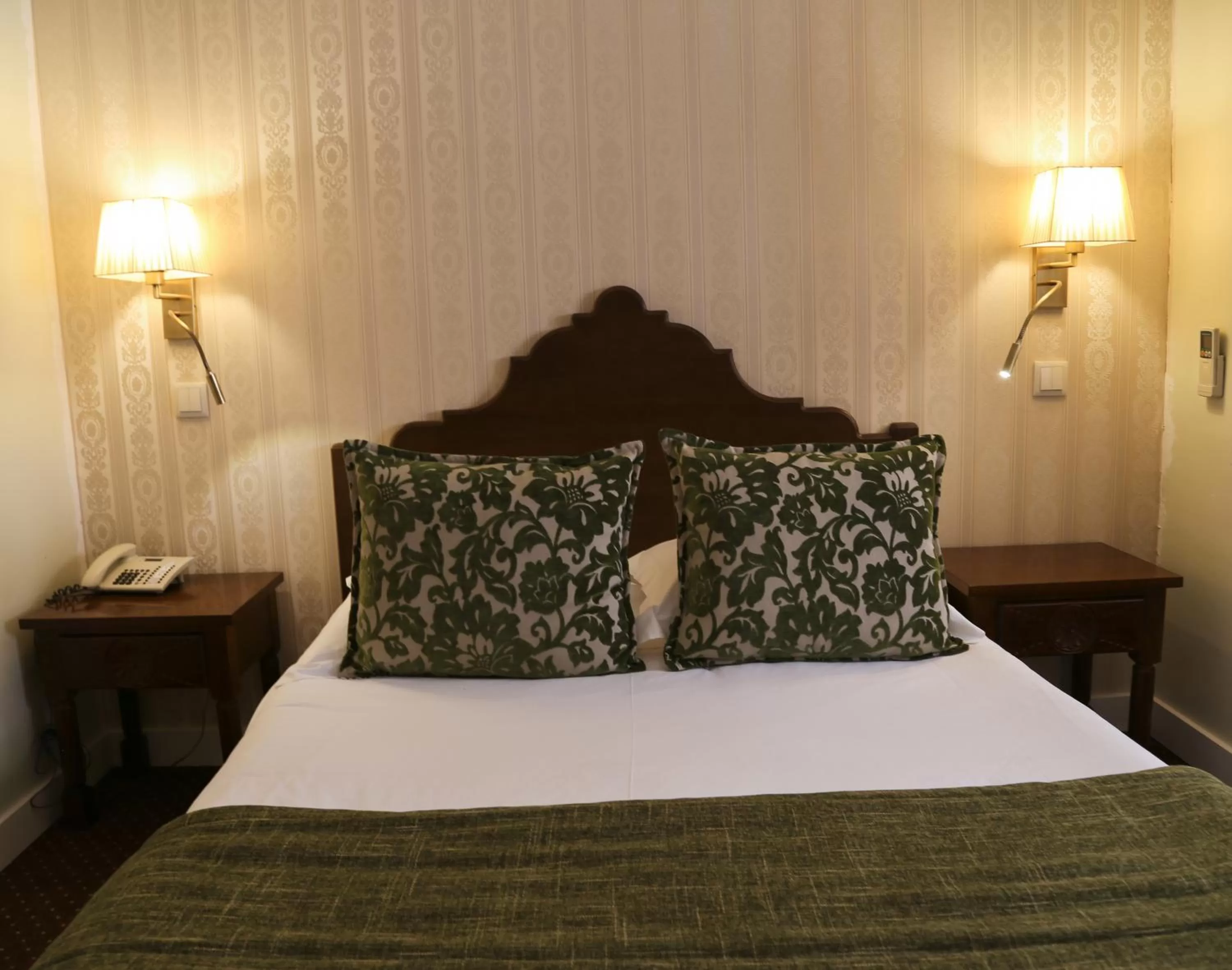 Budget Double Room in Hotel Dom Sancho I