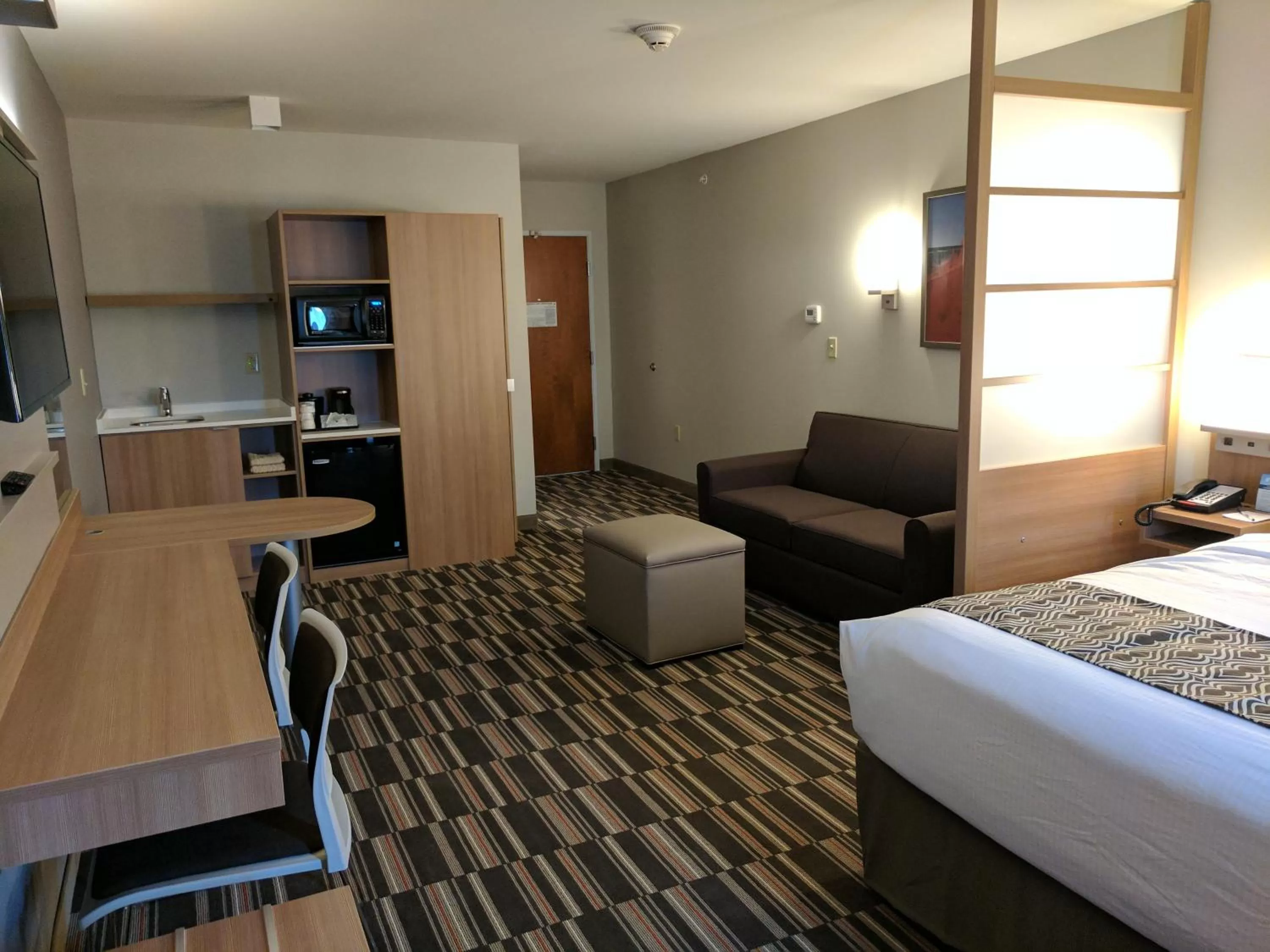 Queen Studio Suite - Mobility Access in Microtel Inn & Suites by Wyndham Clarion