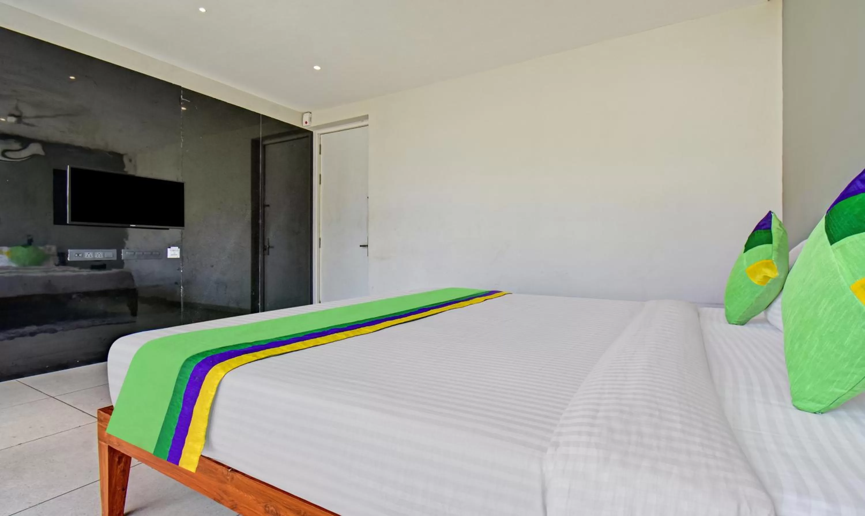 Deluxe Family Room - single occupancy in Treebo Aroma Executive