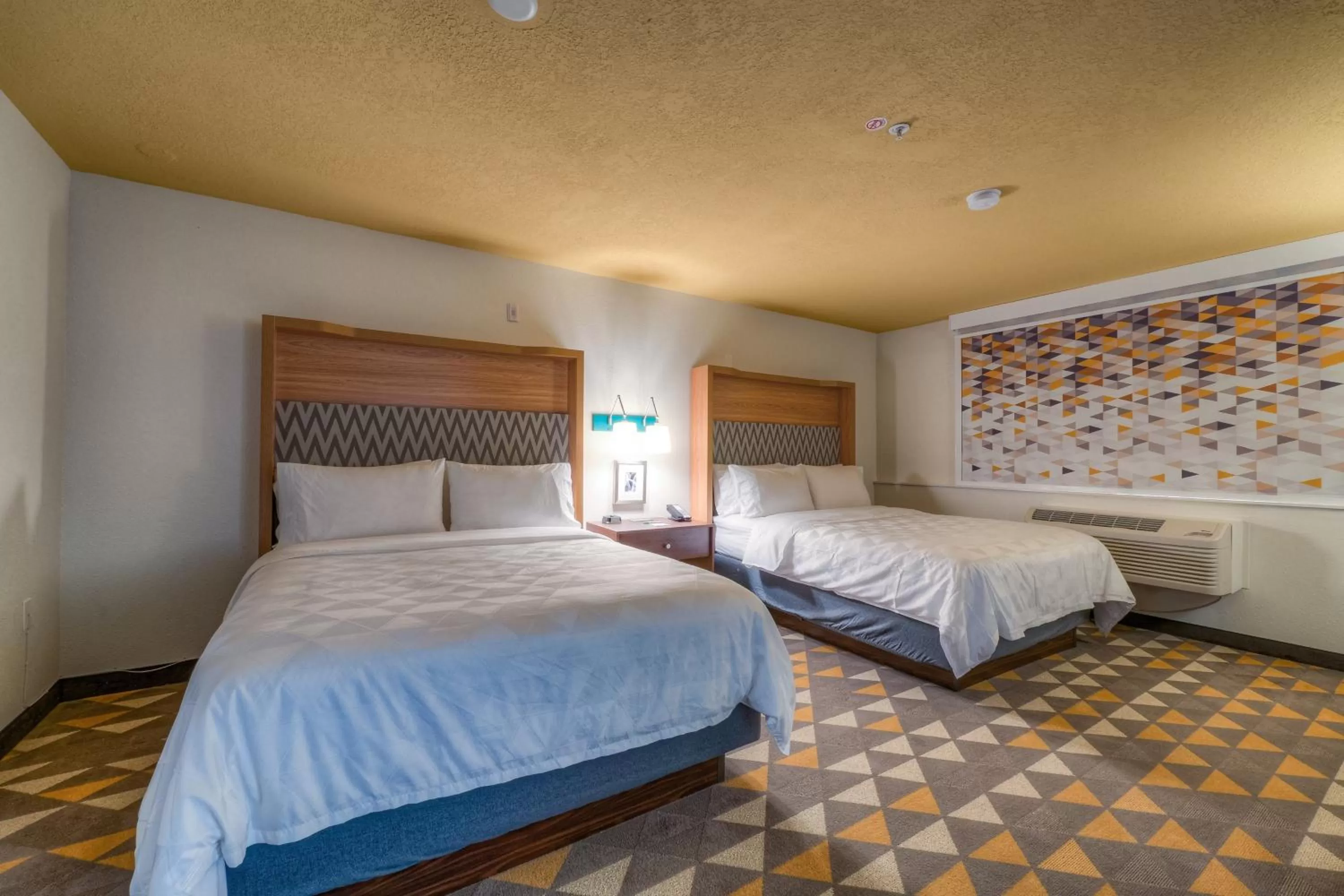 Deluxe Twin Room in Holiday Inn Tacoma Mall by IHG