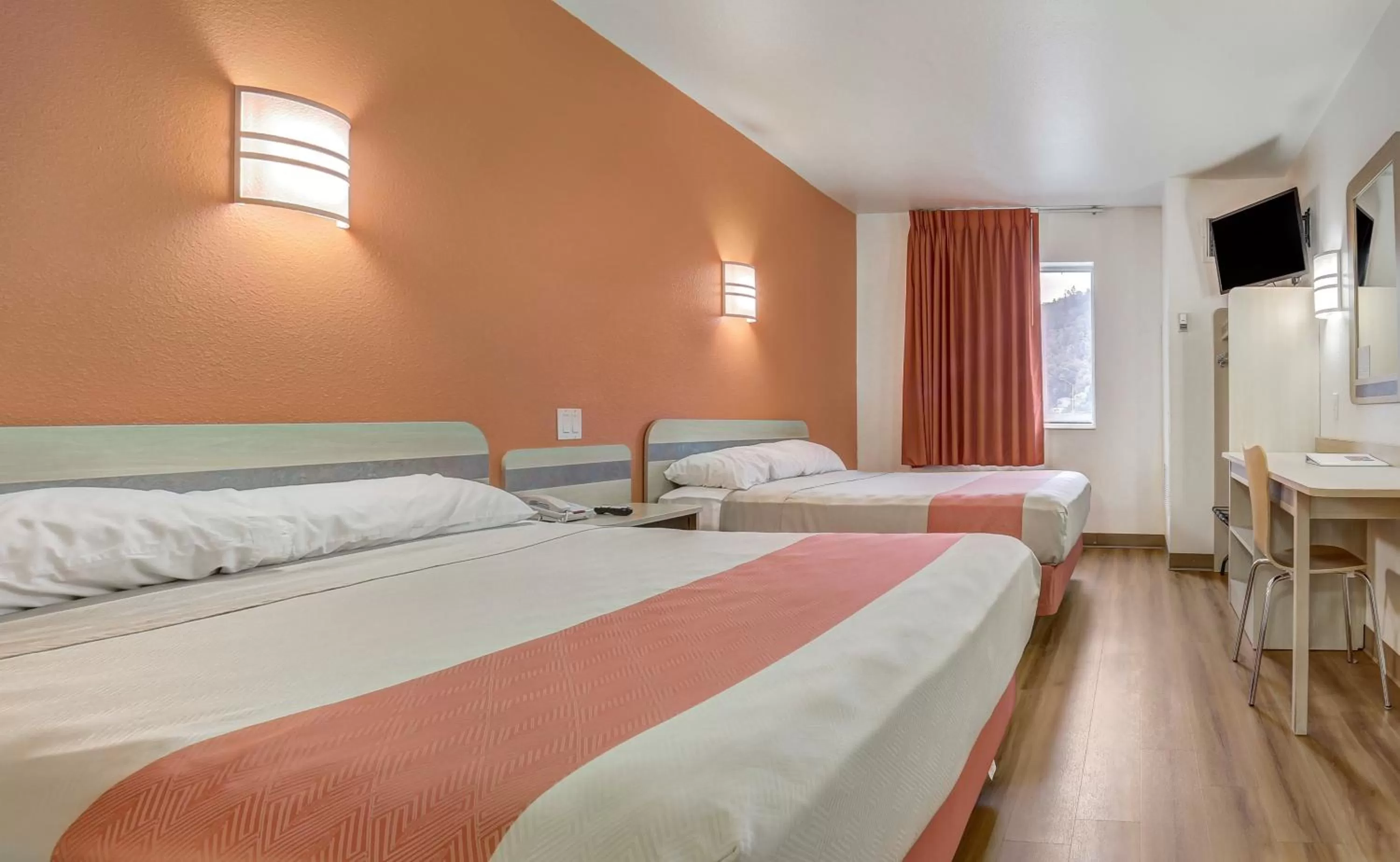 Queen Room with Two Queen Beds - Smoking in Motel 6-Roseburg, OR