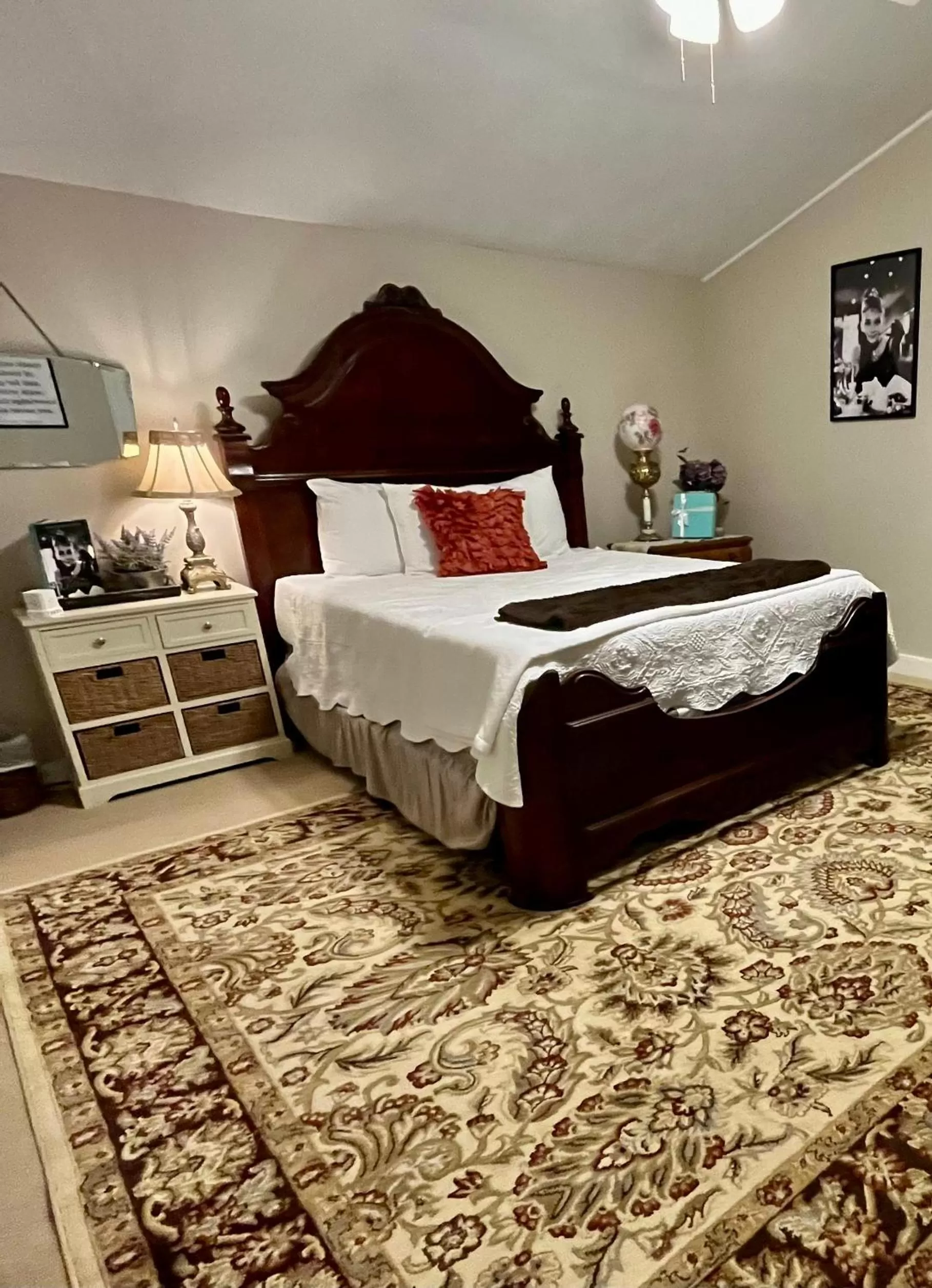 Deluxe Queen Suite in The Beaumont House Natchez