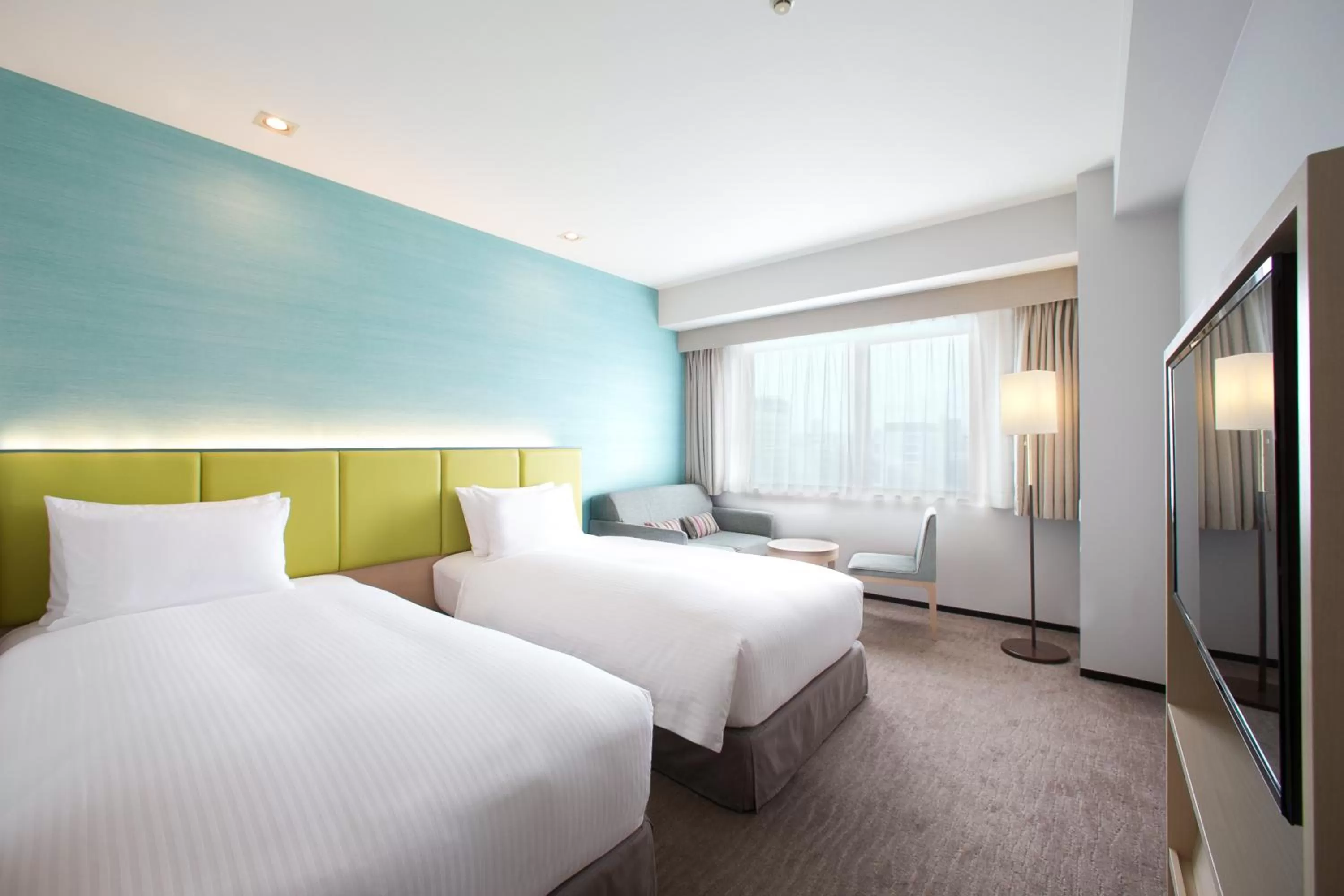 Superior Twin Room - Non-Smoking in Holiday Inn Osaka Namba by IHG