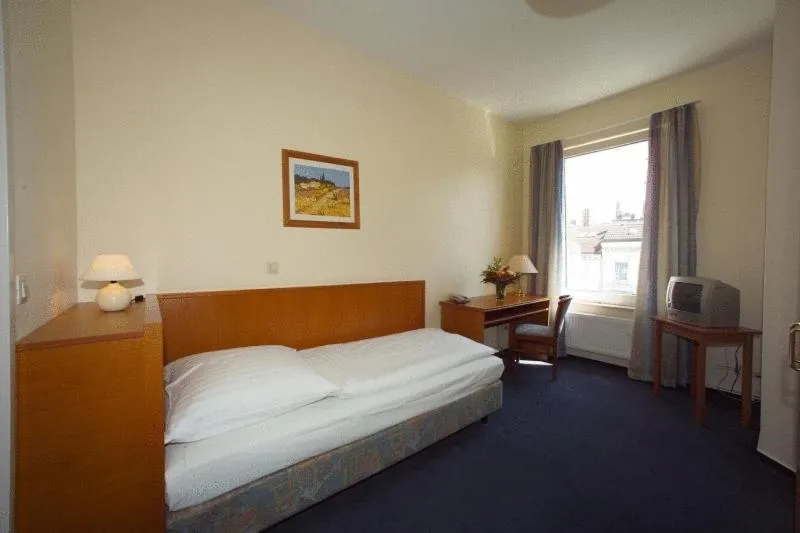 Single Room in Hotel Terminus am Hauptbahnhof & ZOB