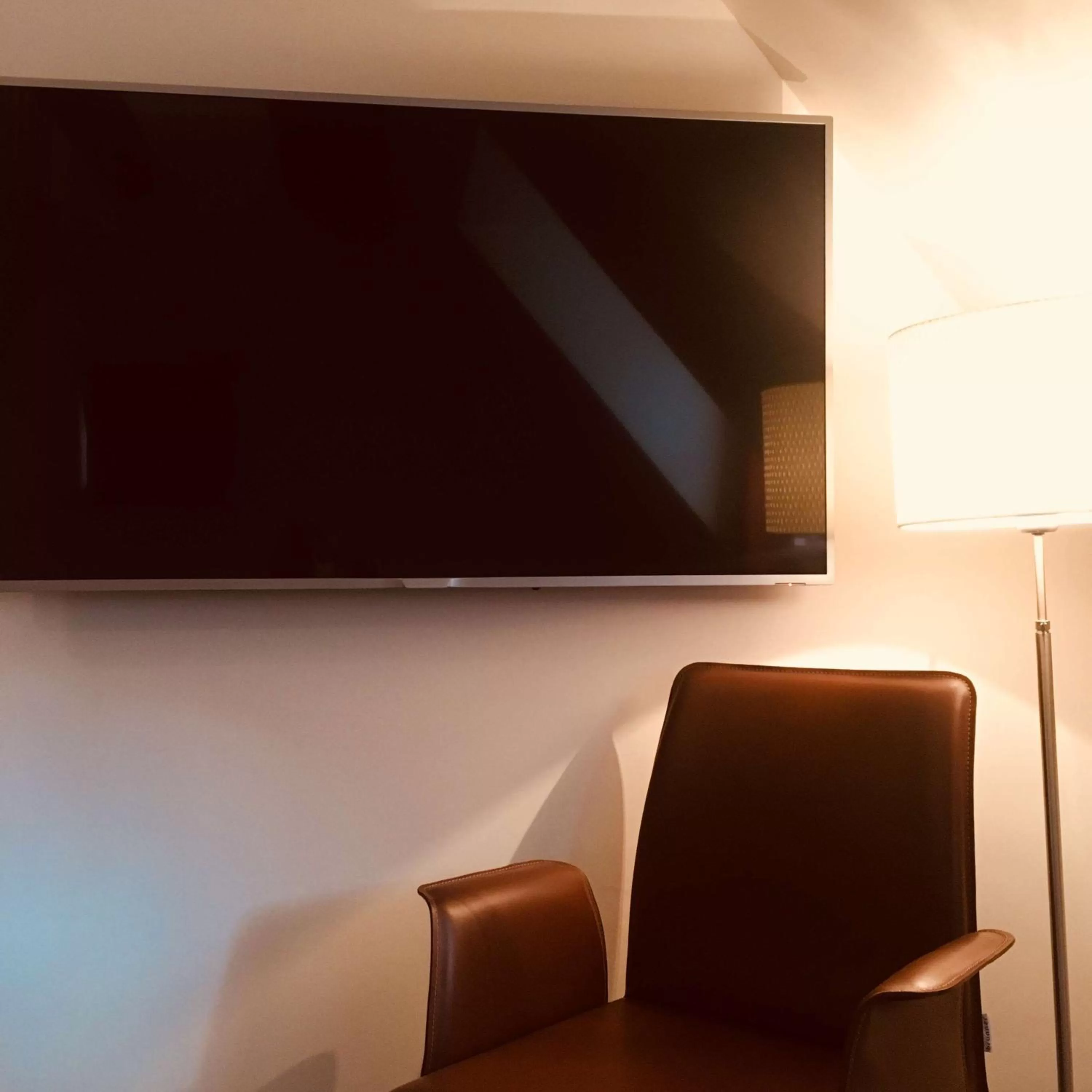 Executive King Room with whirlpool bath in Hotel KLE, BW Signature Collection