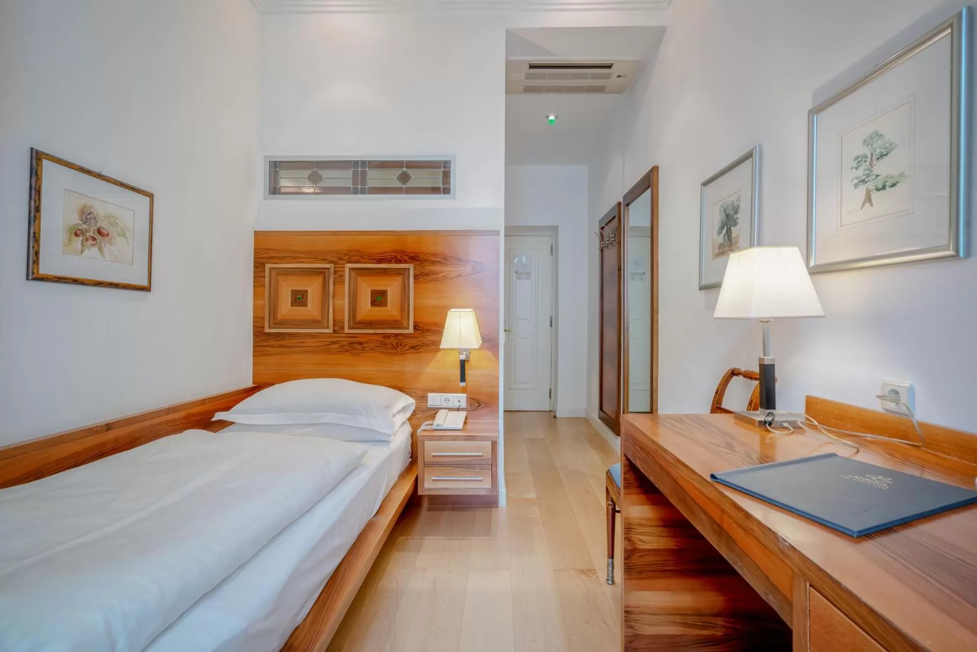 Small Single Room in Hotel Europa Splendid