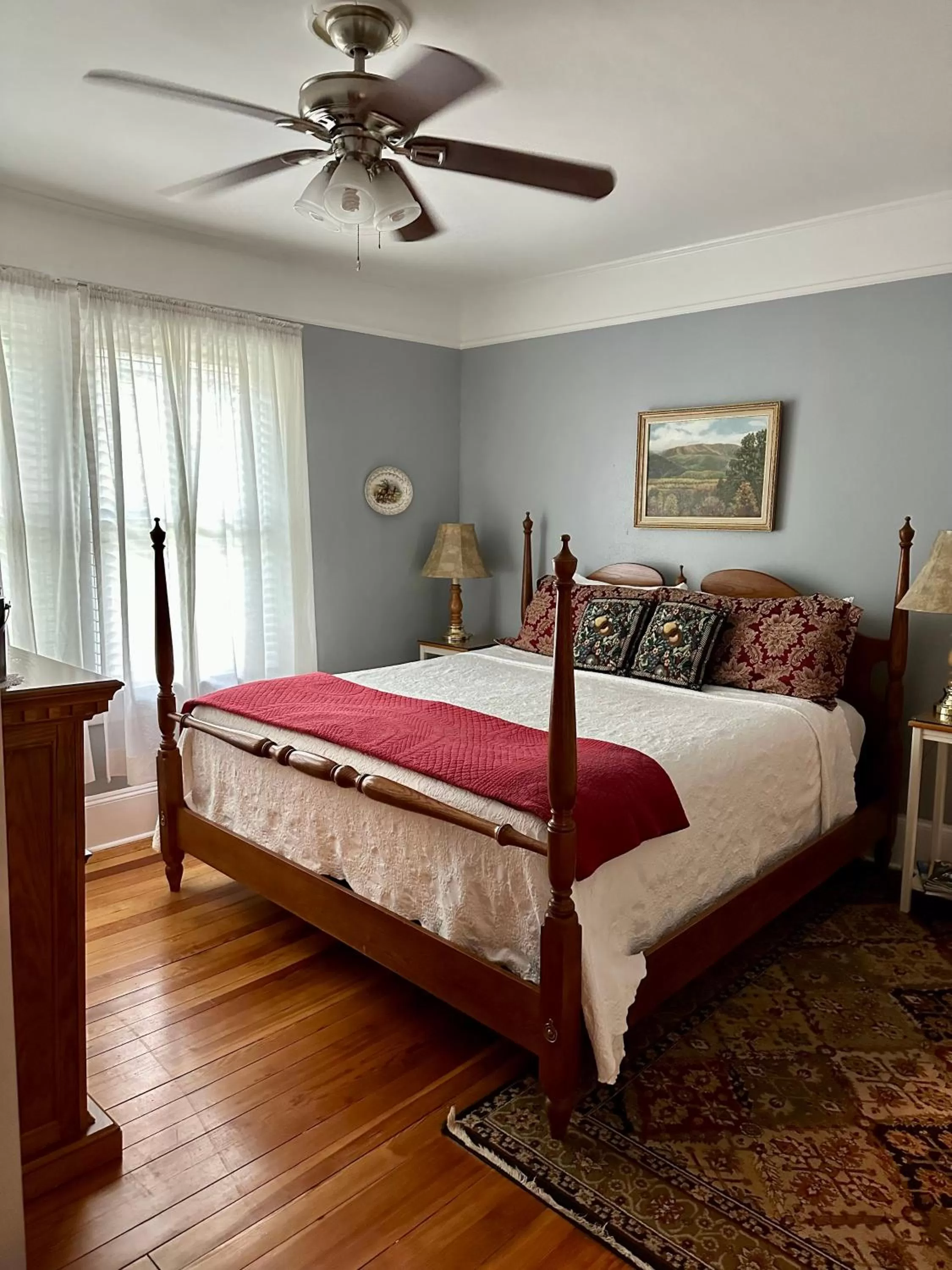 Mountain Laurel in Red Rocker Inn