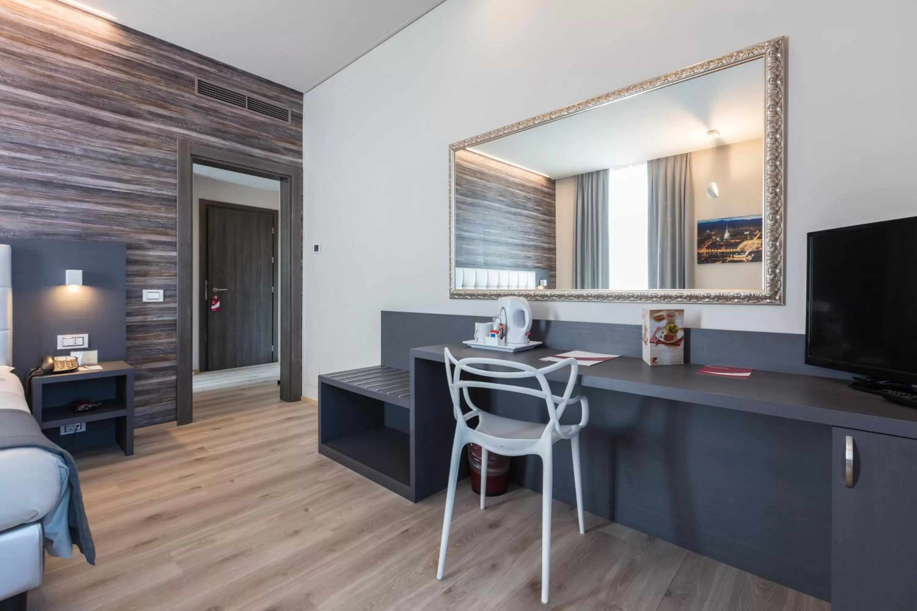 Deluxe Double Room in Hotel Concord