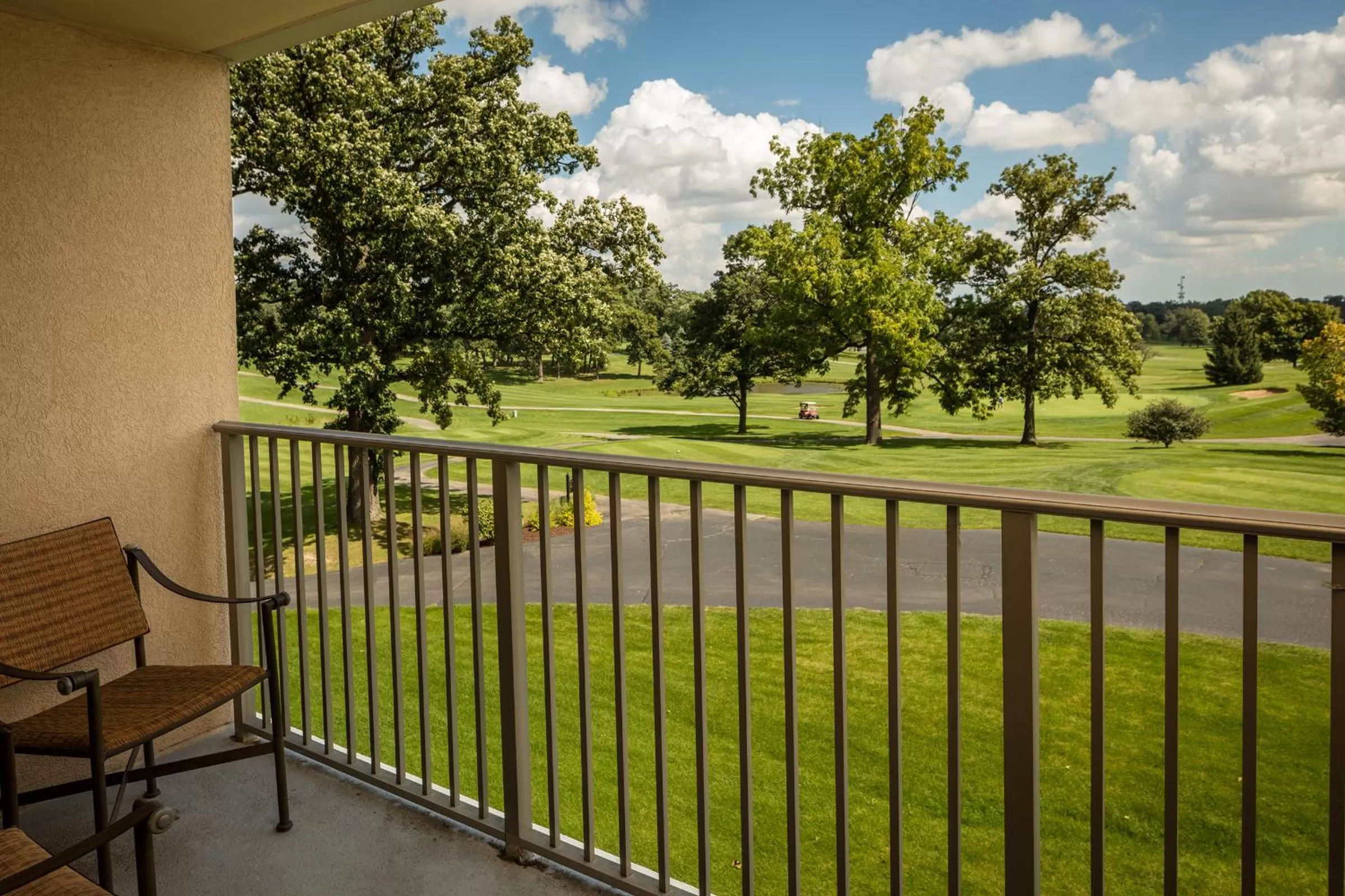 The Standard – Golf View (Double Queen) in Eaglewood Resort & Spa