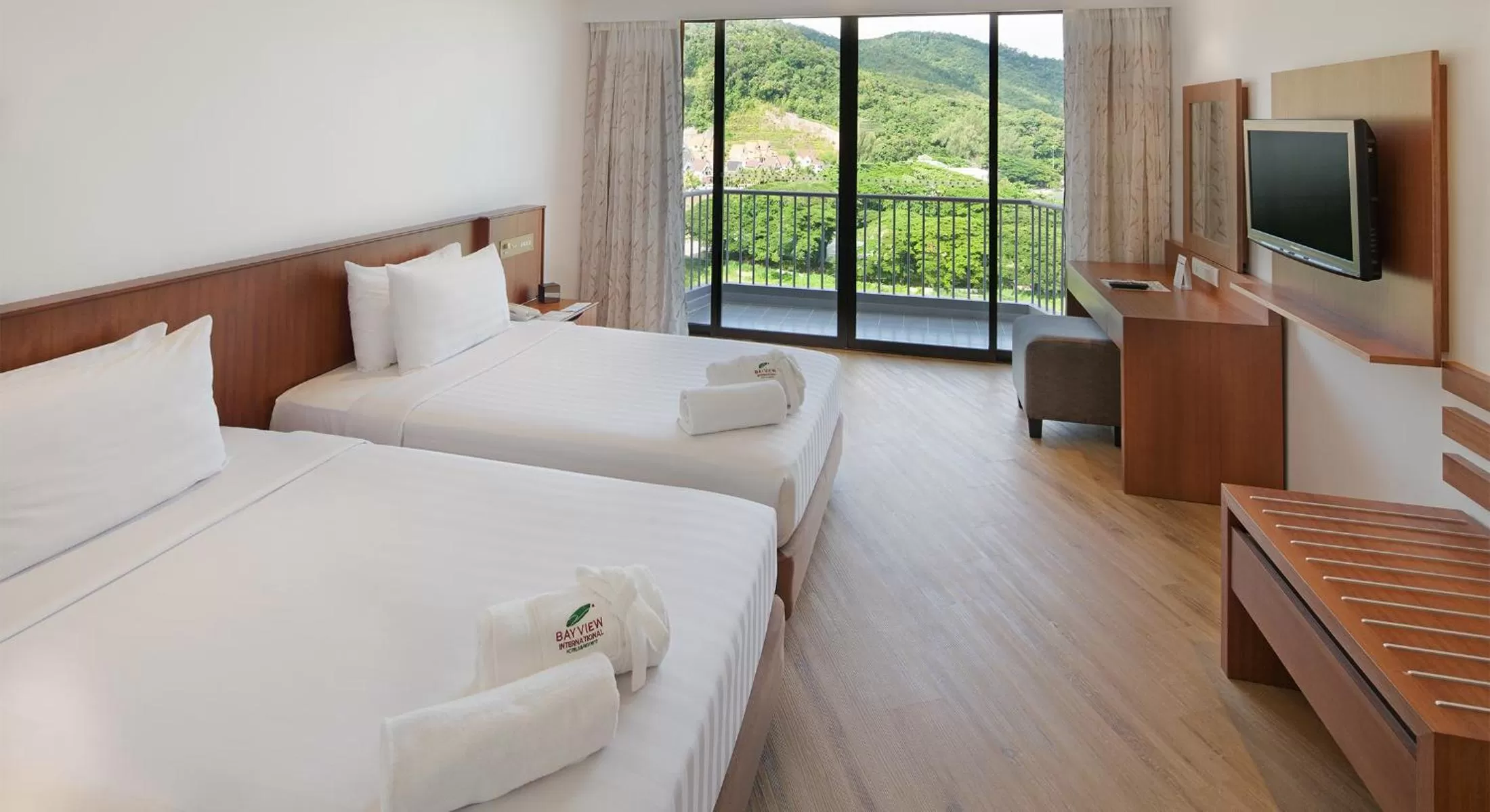 Seaview Suite King in The Bayview Beach Resort