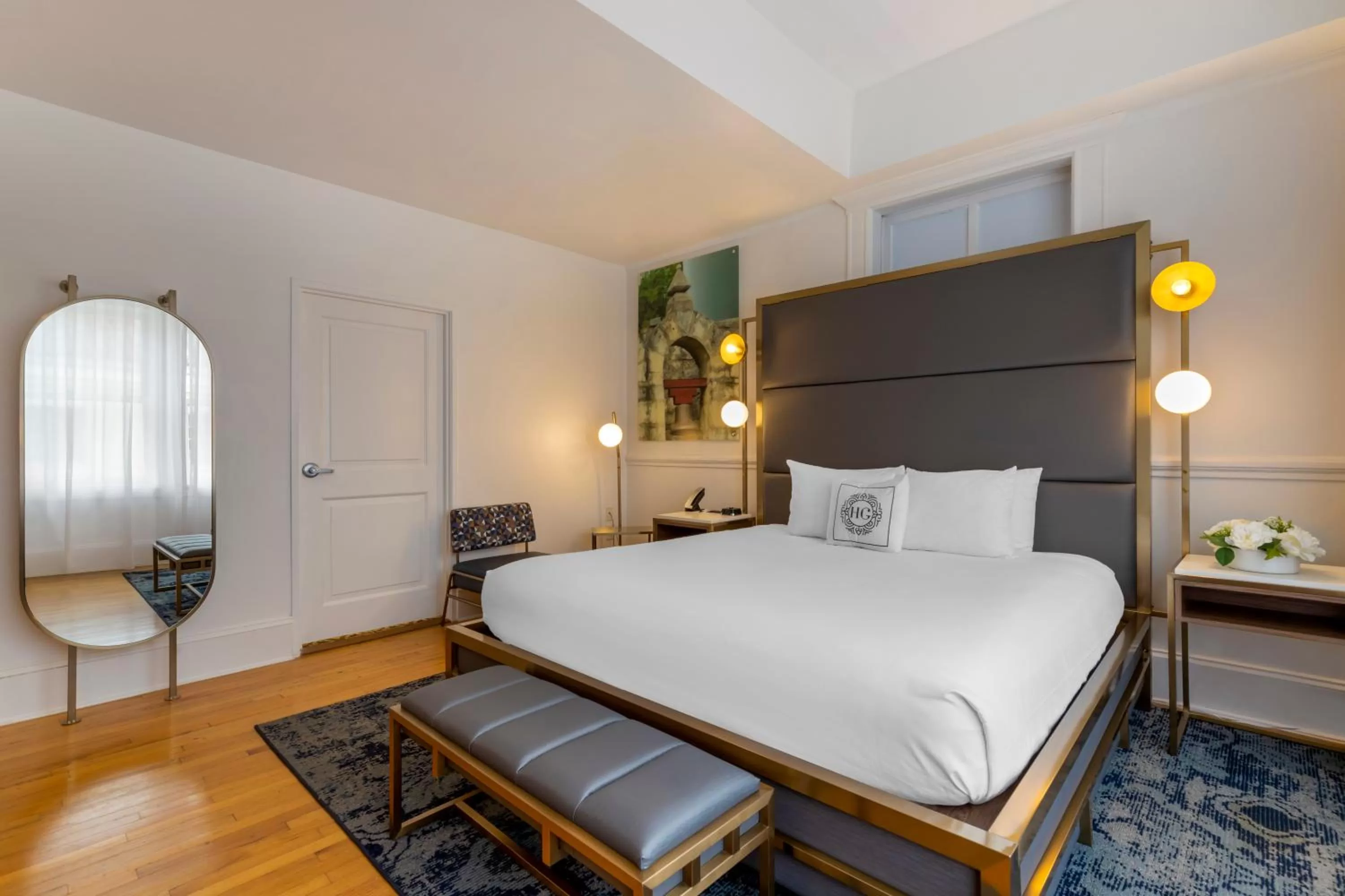 King Room - Disability Access in Hotel Gibbs Downtown Riverwalk