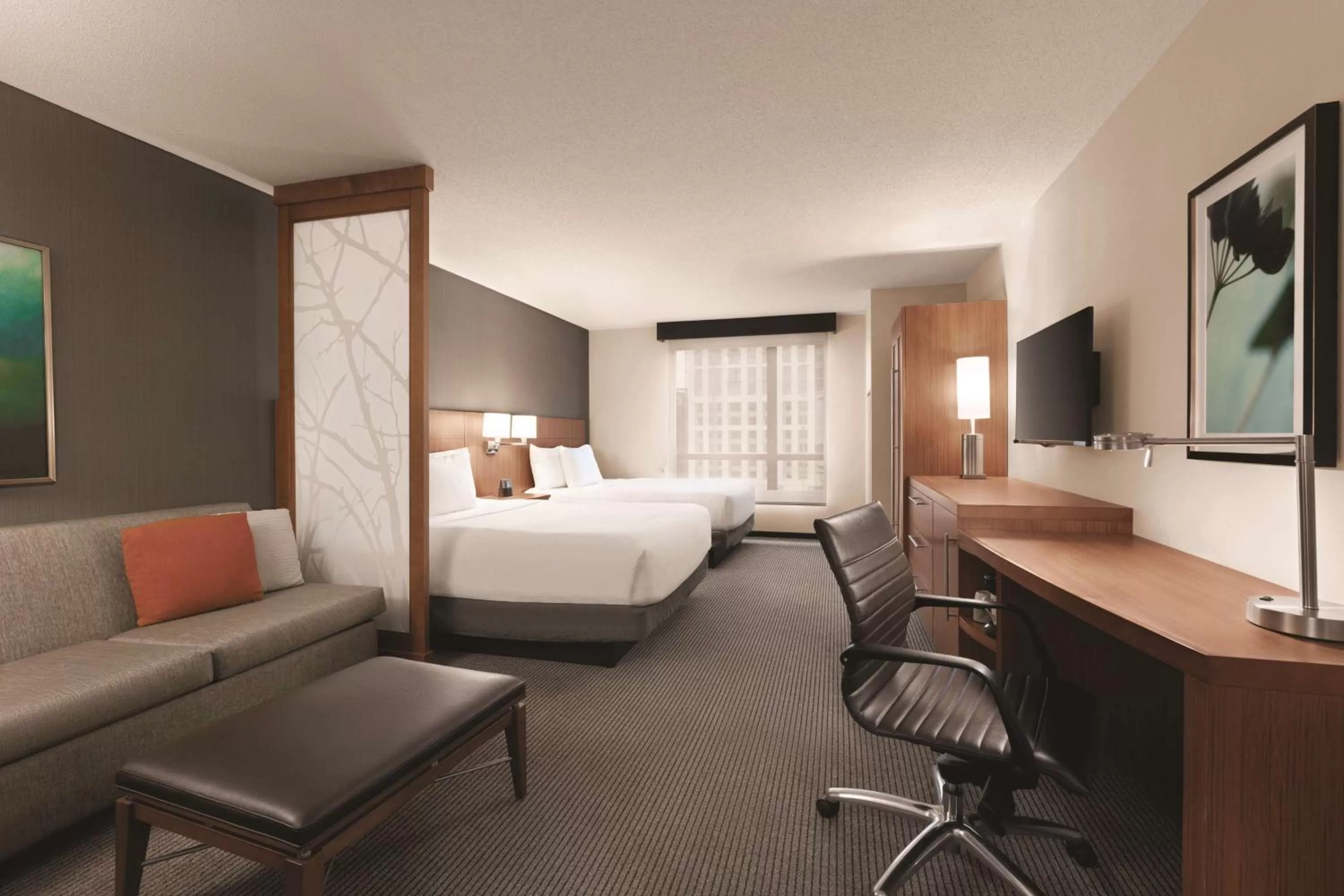 Queen Room with Two Queen Beds and Roll-In Shower - Disability Access in Hyatt Place Baltimore Inner Harbor