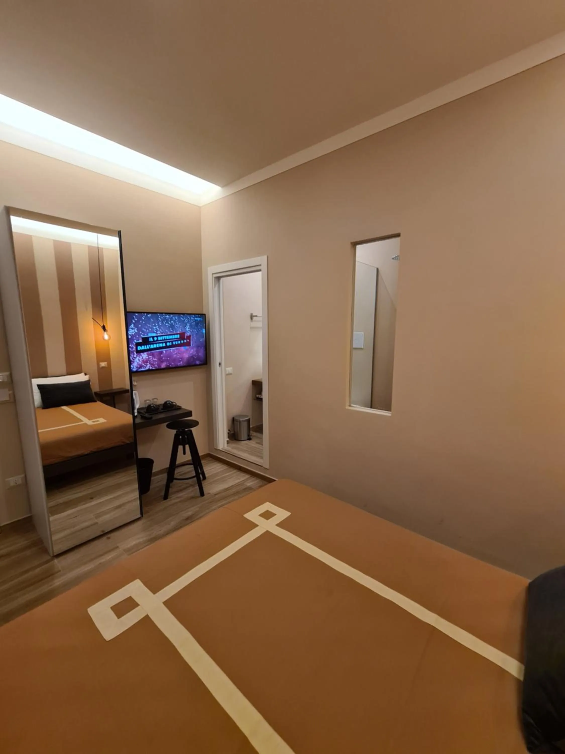 Standard Double Room in GOGO` Petit Hotel