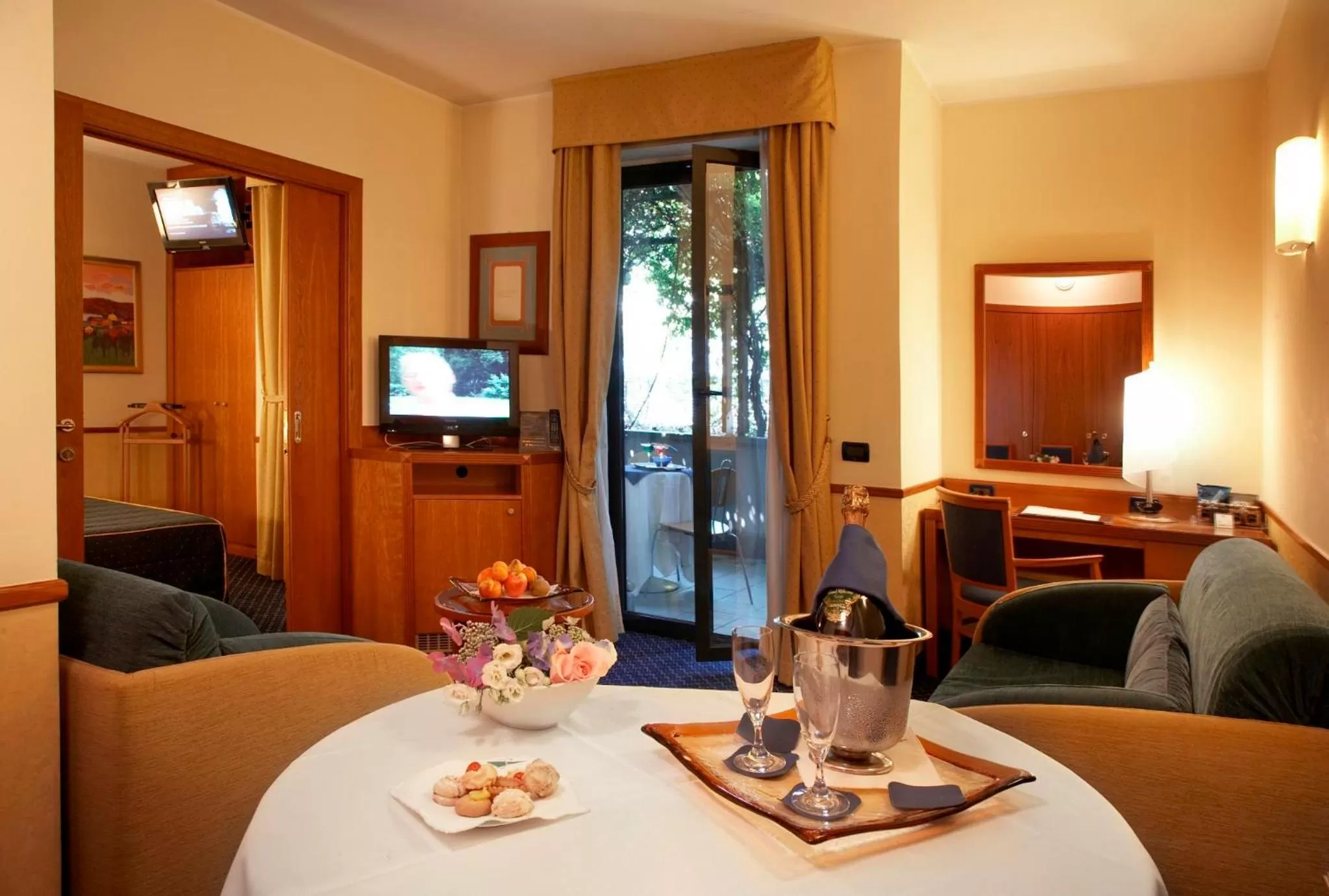 Junior Suite (4 Adults) in Pacific Hotel Fortino