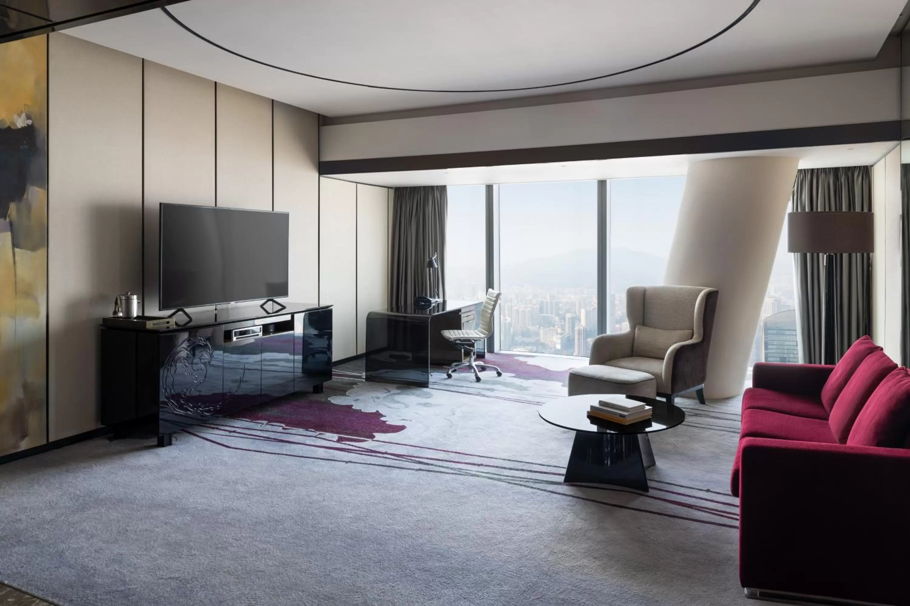 Deluxe King Suite with City View in Four Seasons Hotel Guangzhou - Free Shuttle Bus to Canton Fair Complex during Canton Fair period