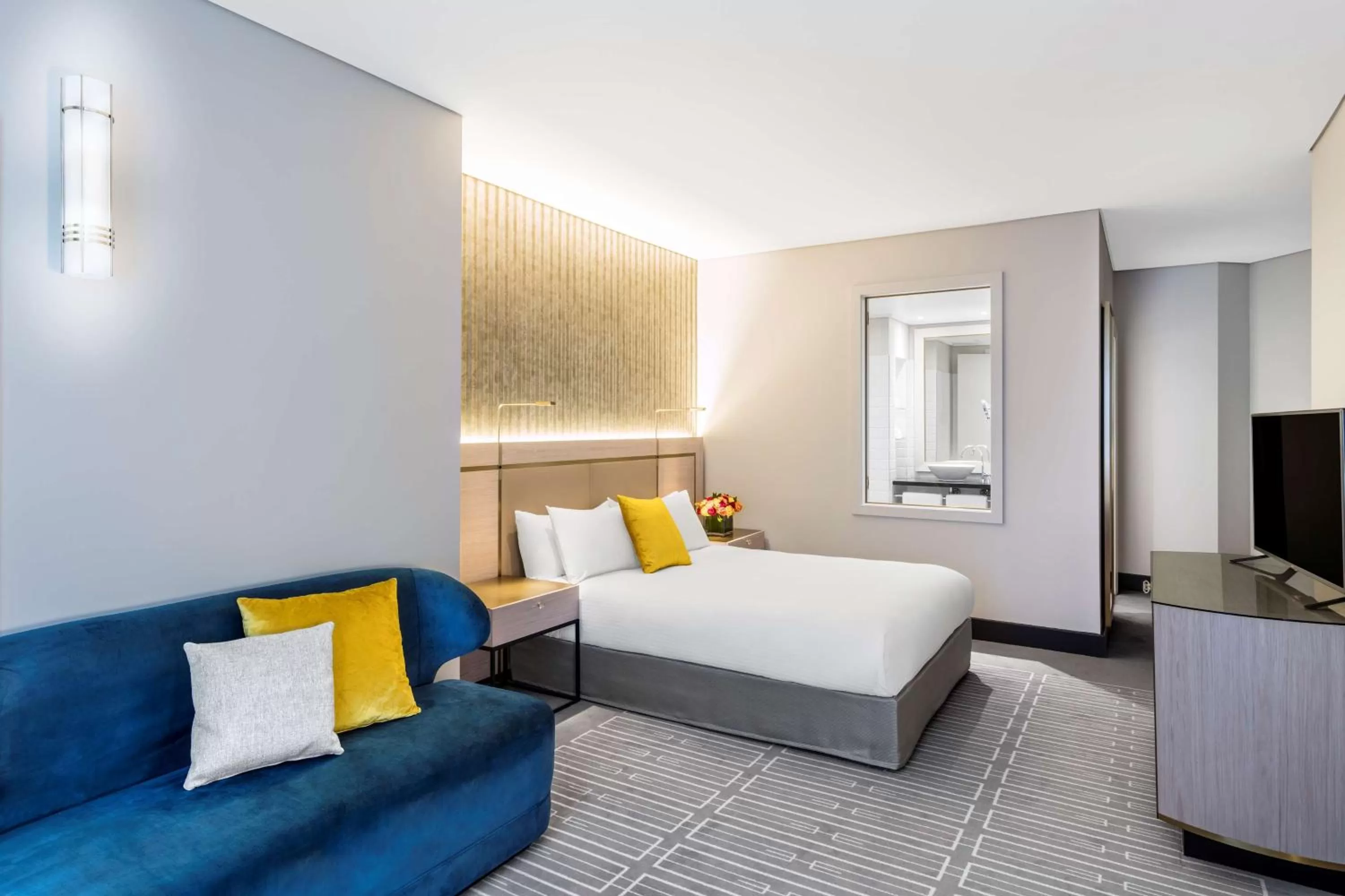 Premier Queen Room - Atrium View in Paradox Sydney