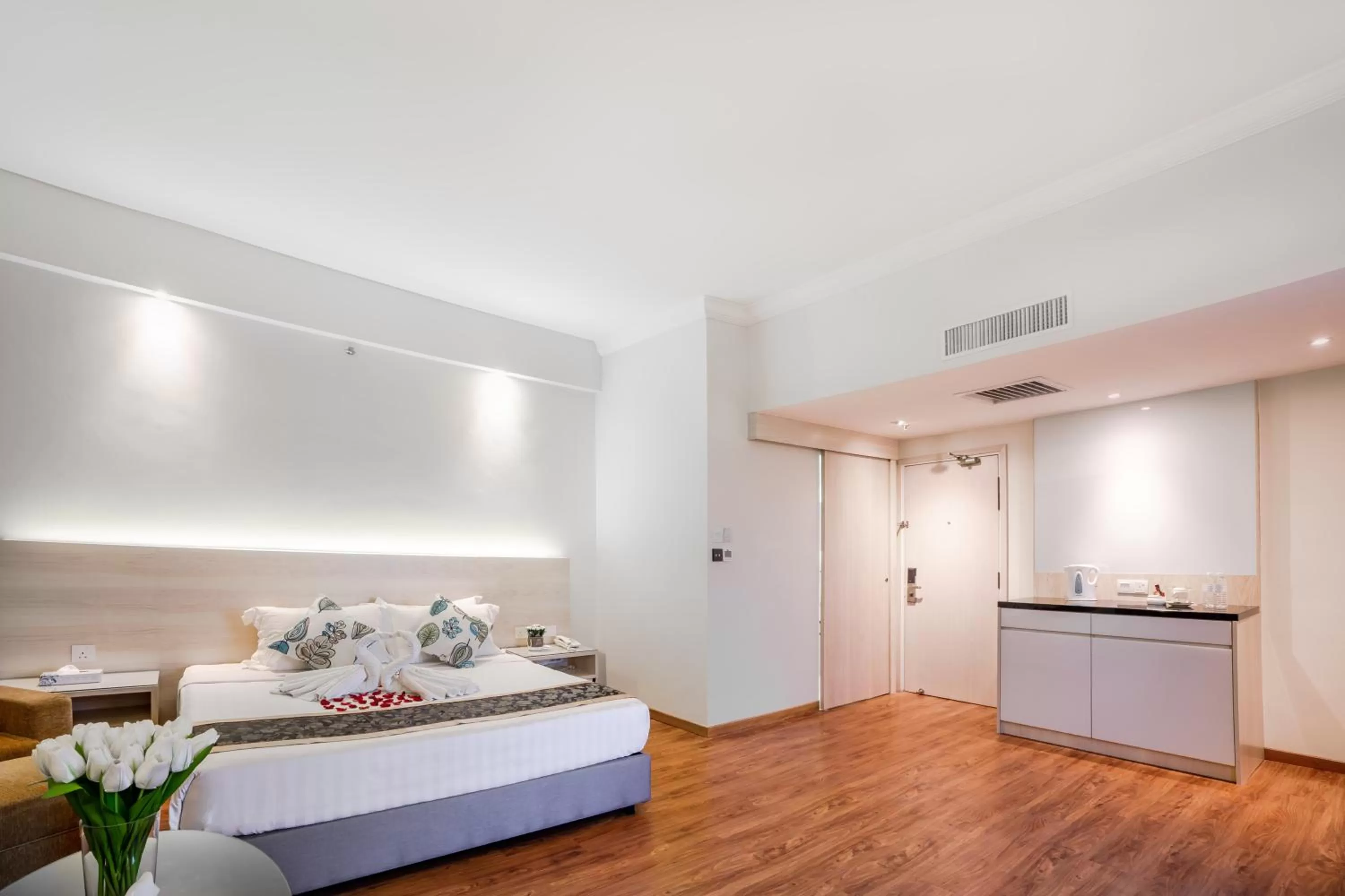 Executive Double Room (Newly Renovated) in Crystal Crown Hotel JB