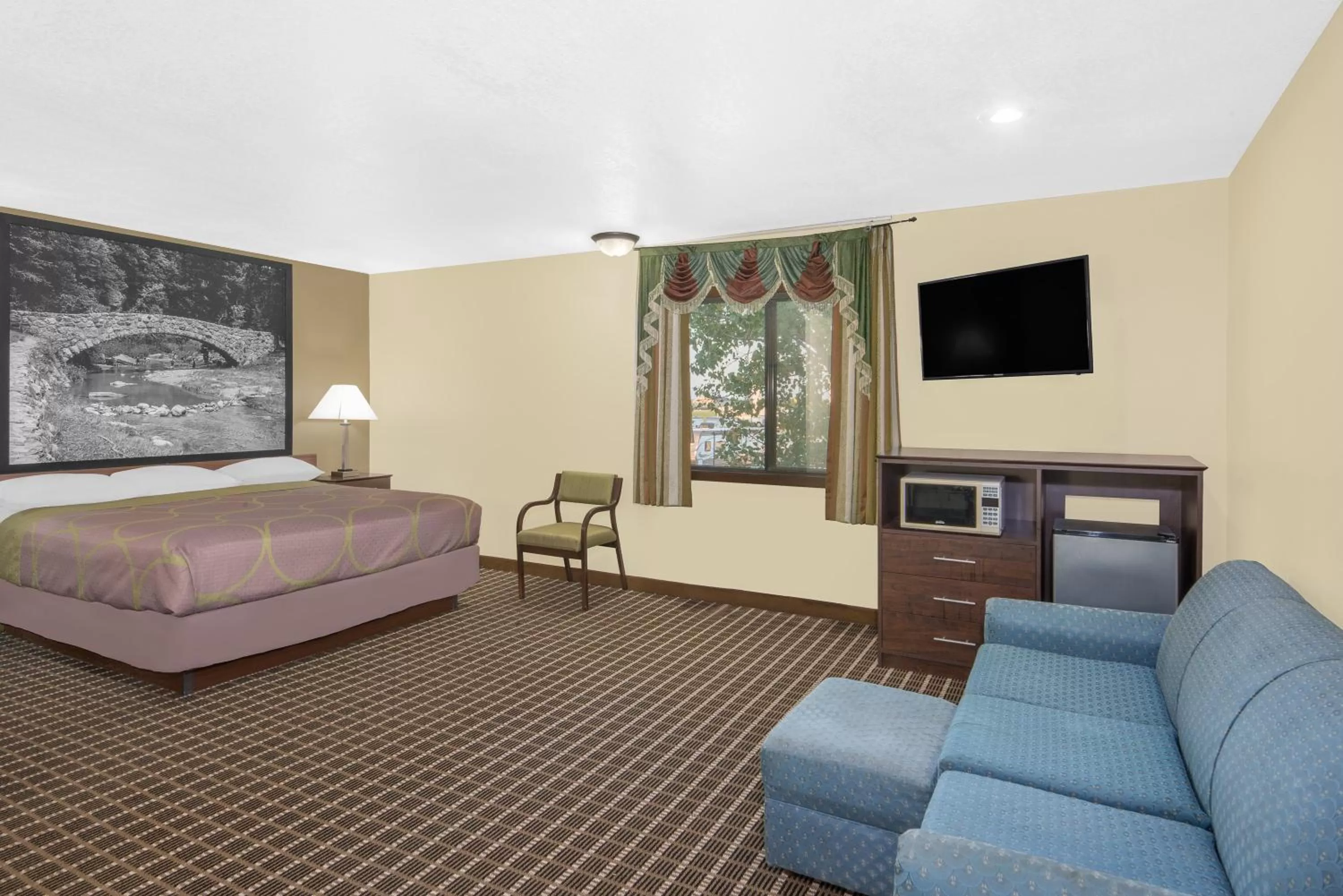 King Studio Suite - Non-Smoking in Super 8 by Wyndham Webster City IA