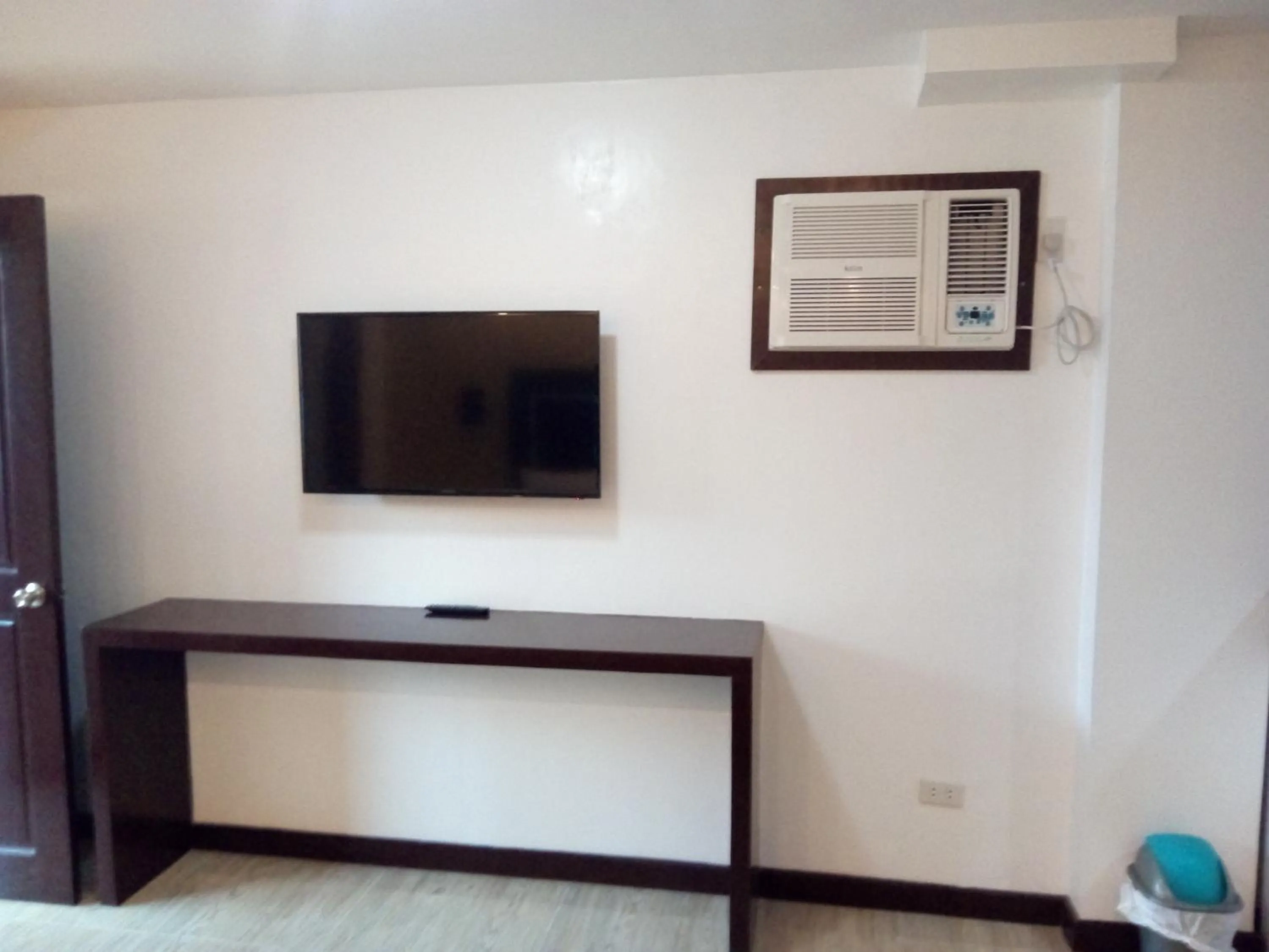 King Room with Balcony in Seashore Beach Resort