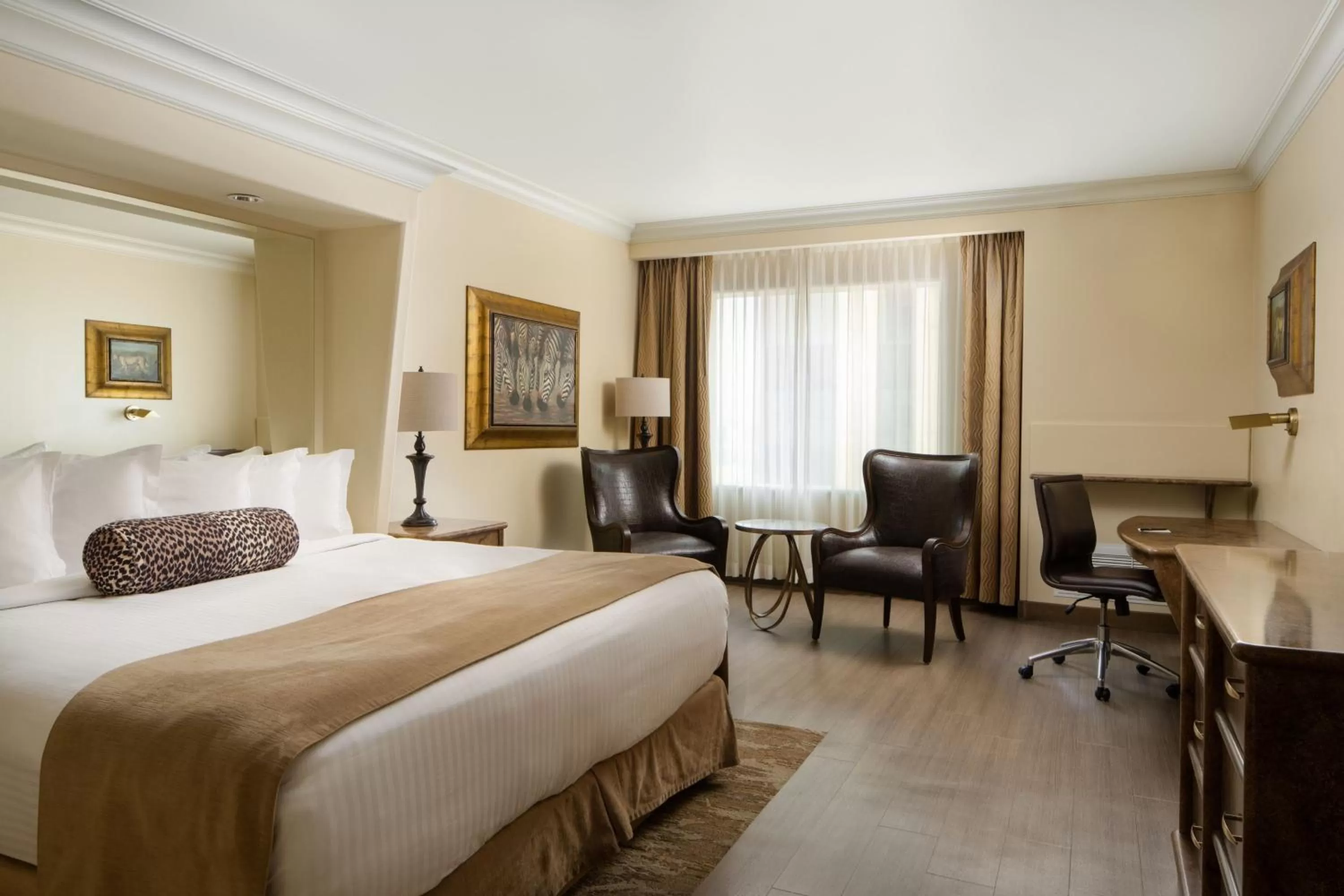 King Room in The Davenport Tower, Autograph Collection