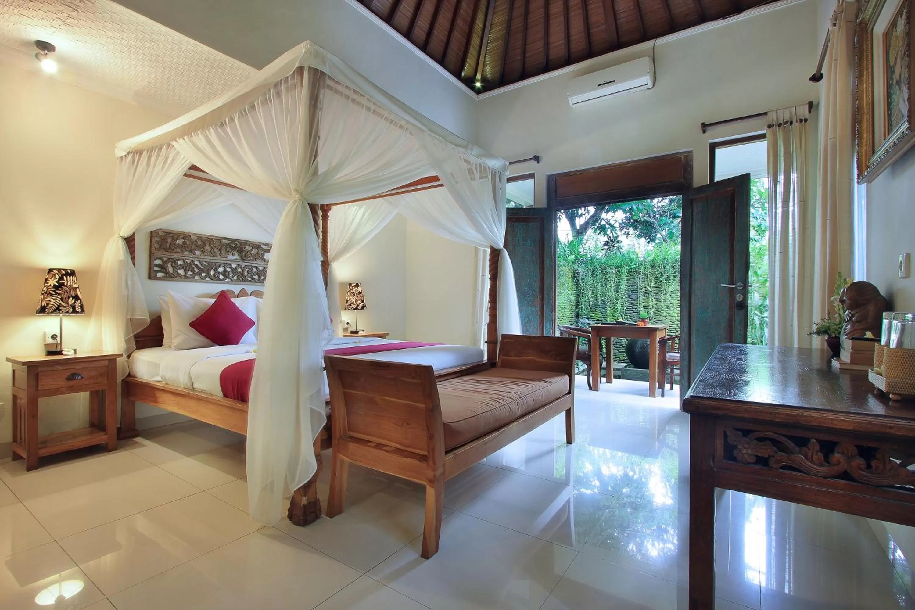 Deluxe Cottage Room with One Time Beer in Gusde Tranquil Villas by EPS