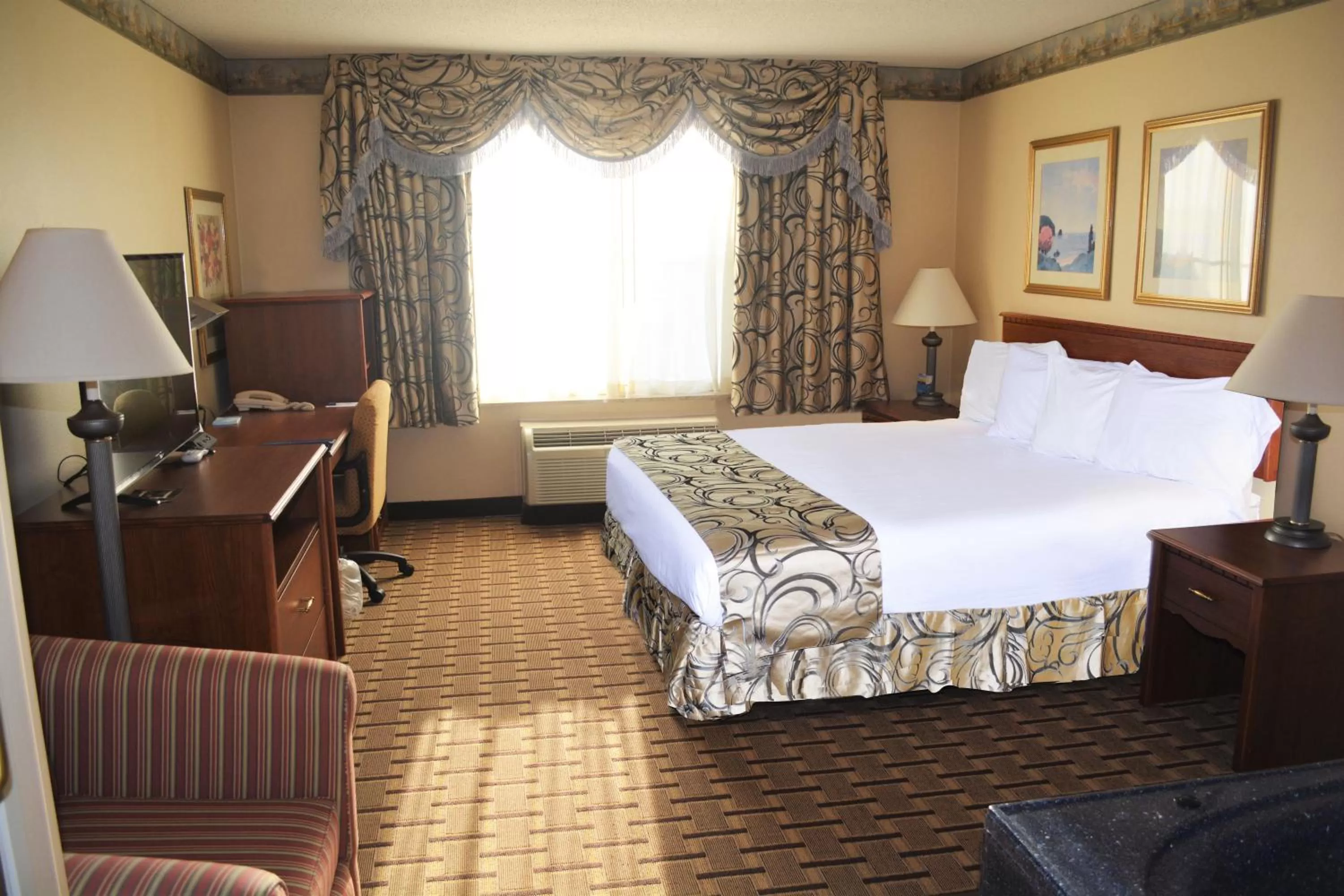 King Studio Suite - Non-Smoking in Baymont by Wyndham Waterford/Burlington WI