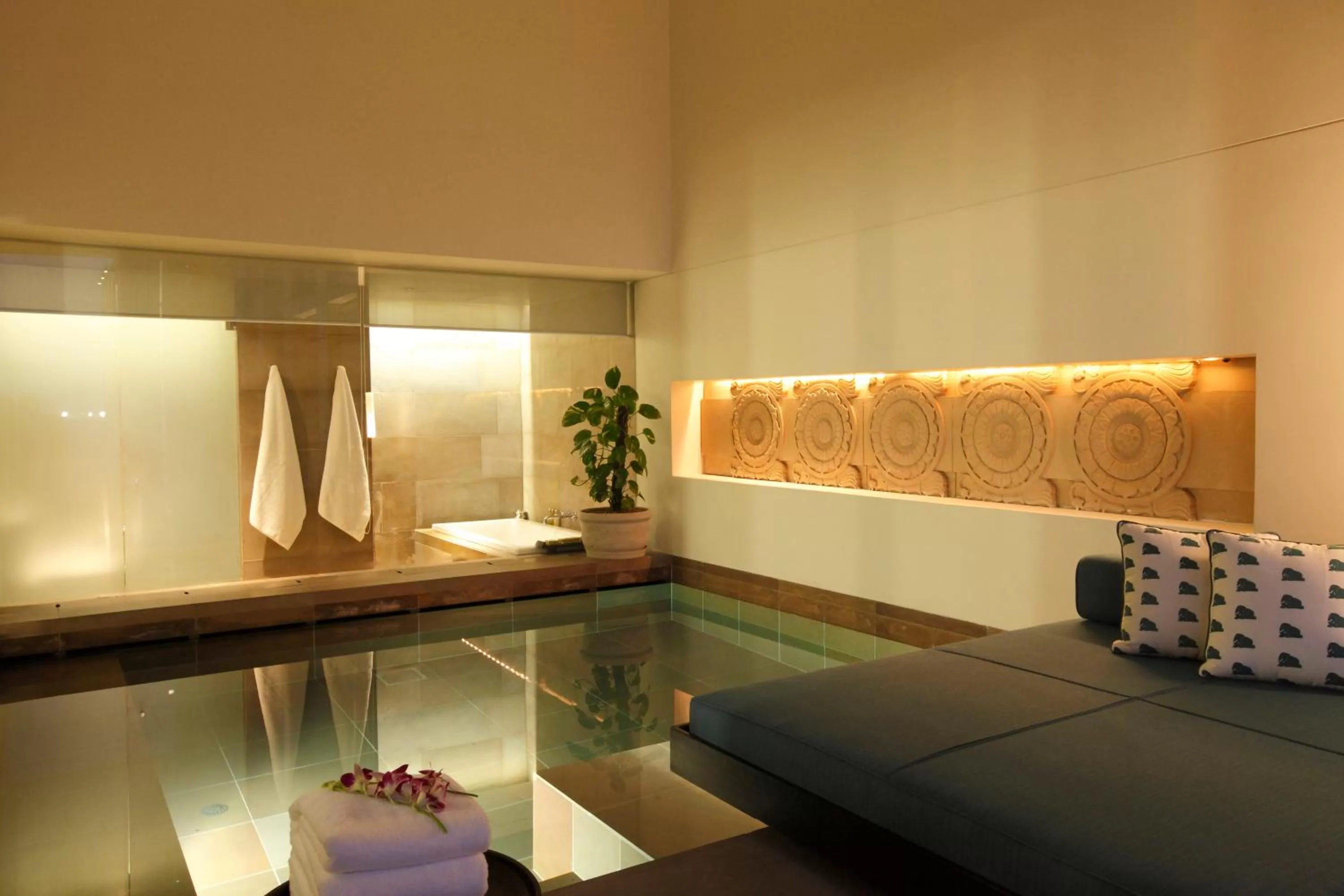 Lodhi Deluxe Double or Twin Room with Plunge Pool with Happy Hours at Safari Lounge 5 to 7 pm, Buy 01 drink and get another drink complimentary (spirits), 1200 spa credit per booking in The Lodhi – A member of The Leading Hotels Of The World