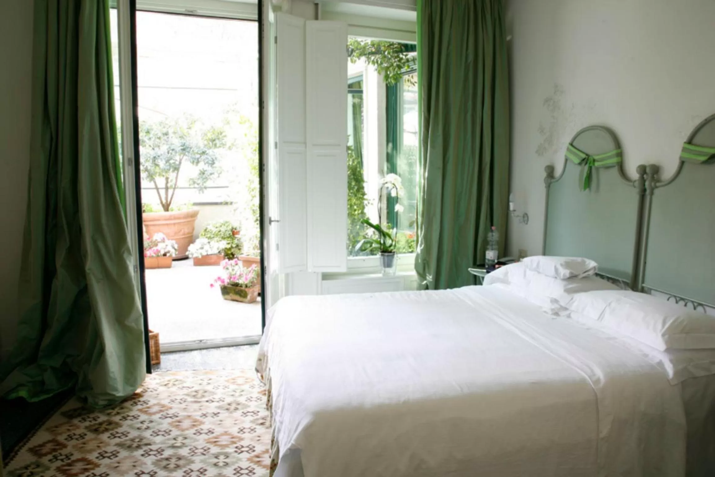 Double Room with Terrace in Antica Locanda Dei Mercanti
