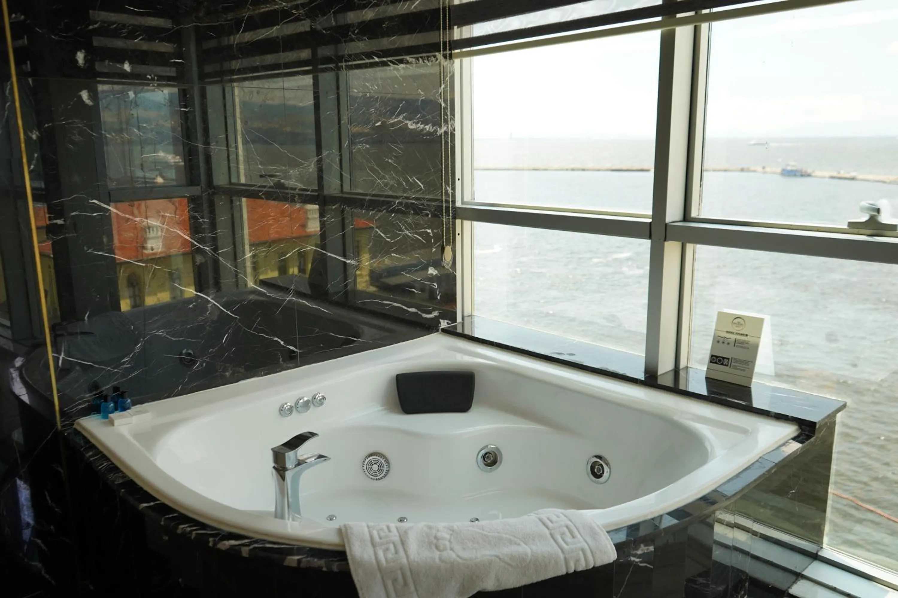 Executive Suite in Pasaport Pier Hotel