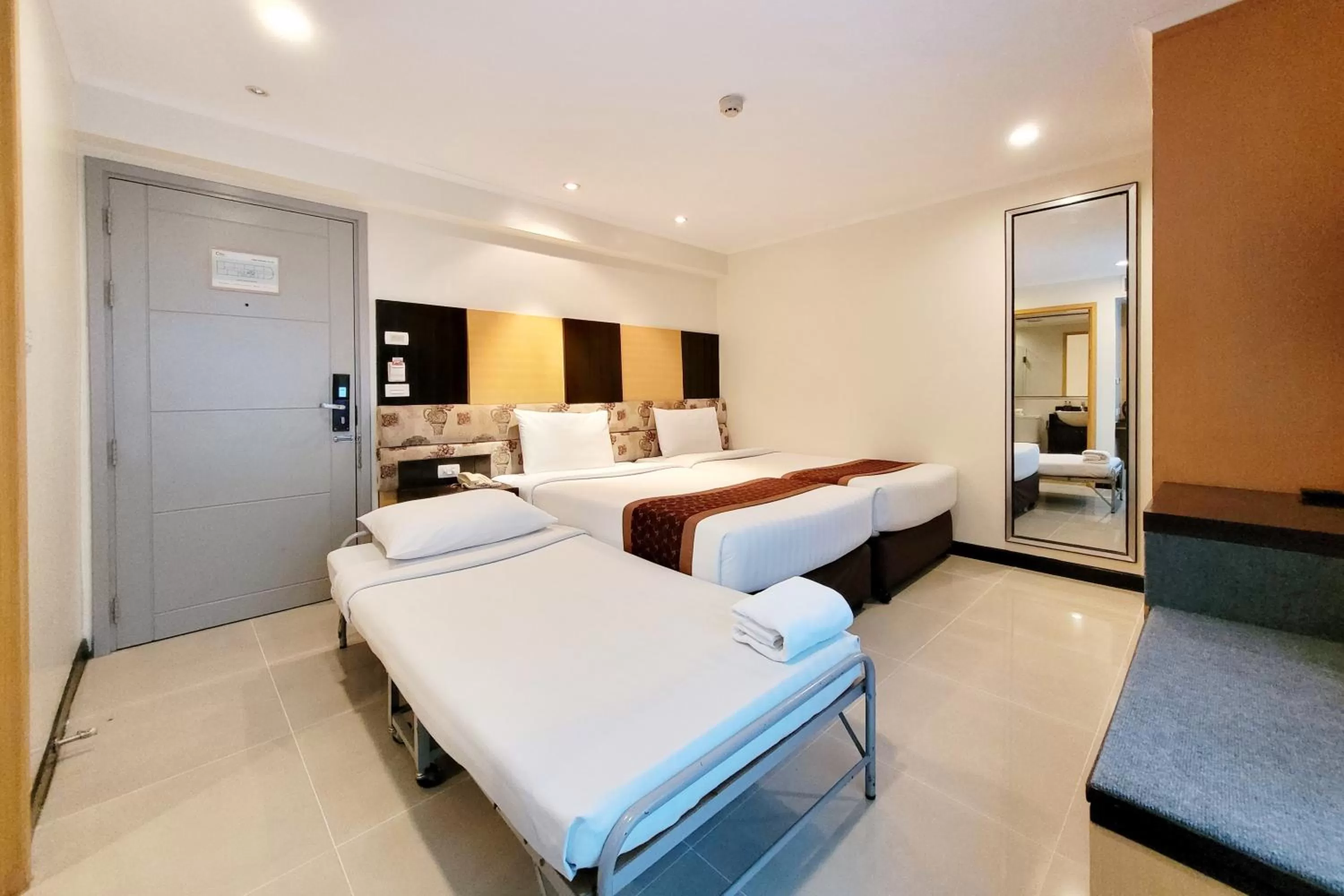 Double Room with Extra Bed in Citin Pratunam Bangkok by Compass Hospitality
