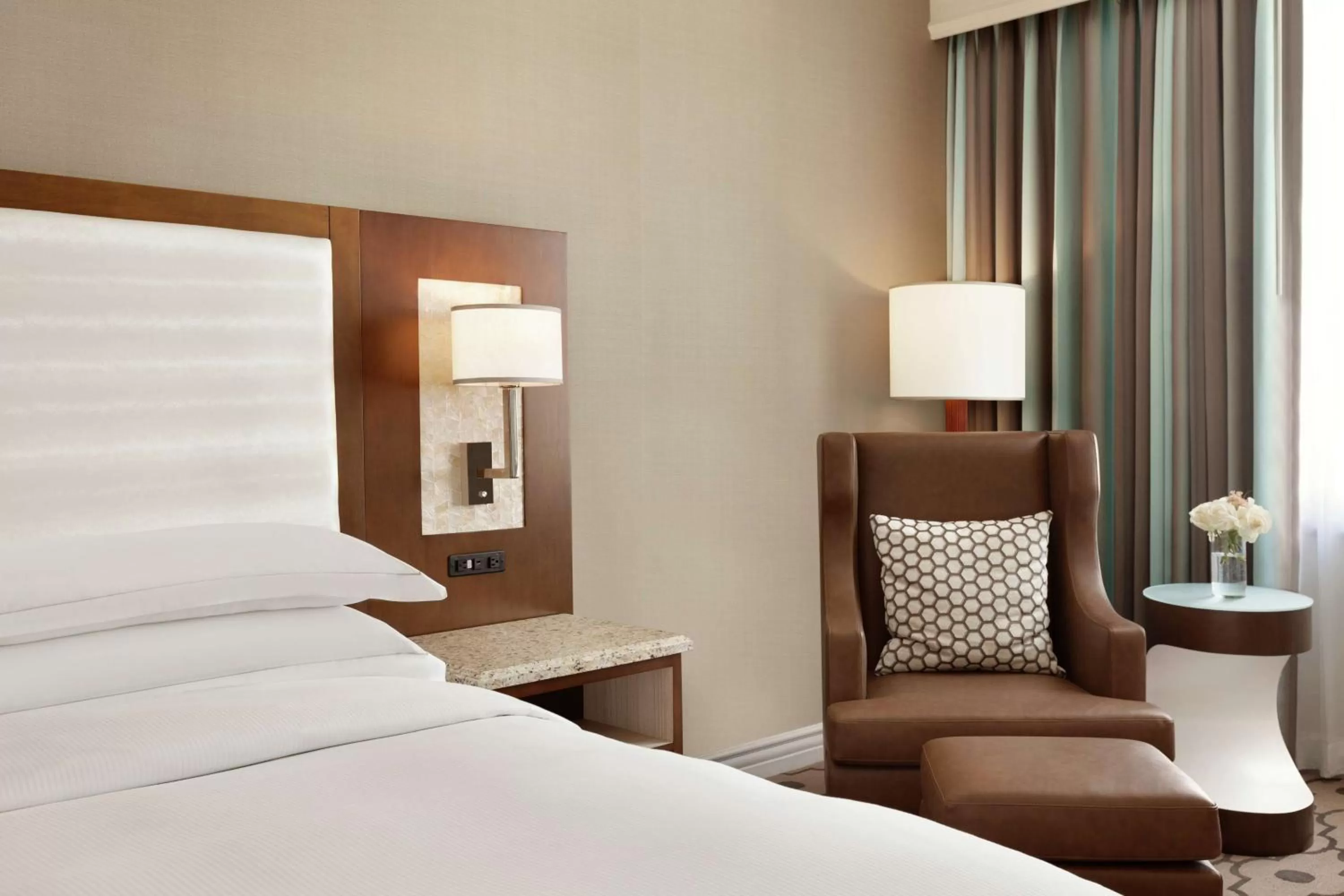 One-Bedroom King Suite in Hilton Los Angeles/San Gabriel