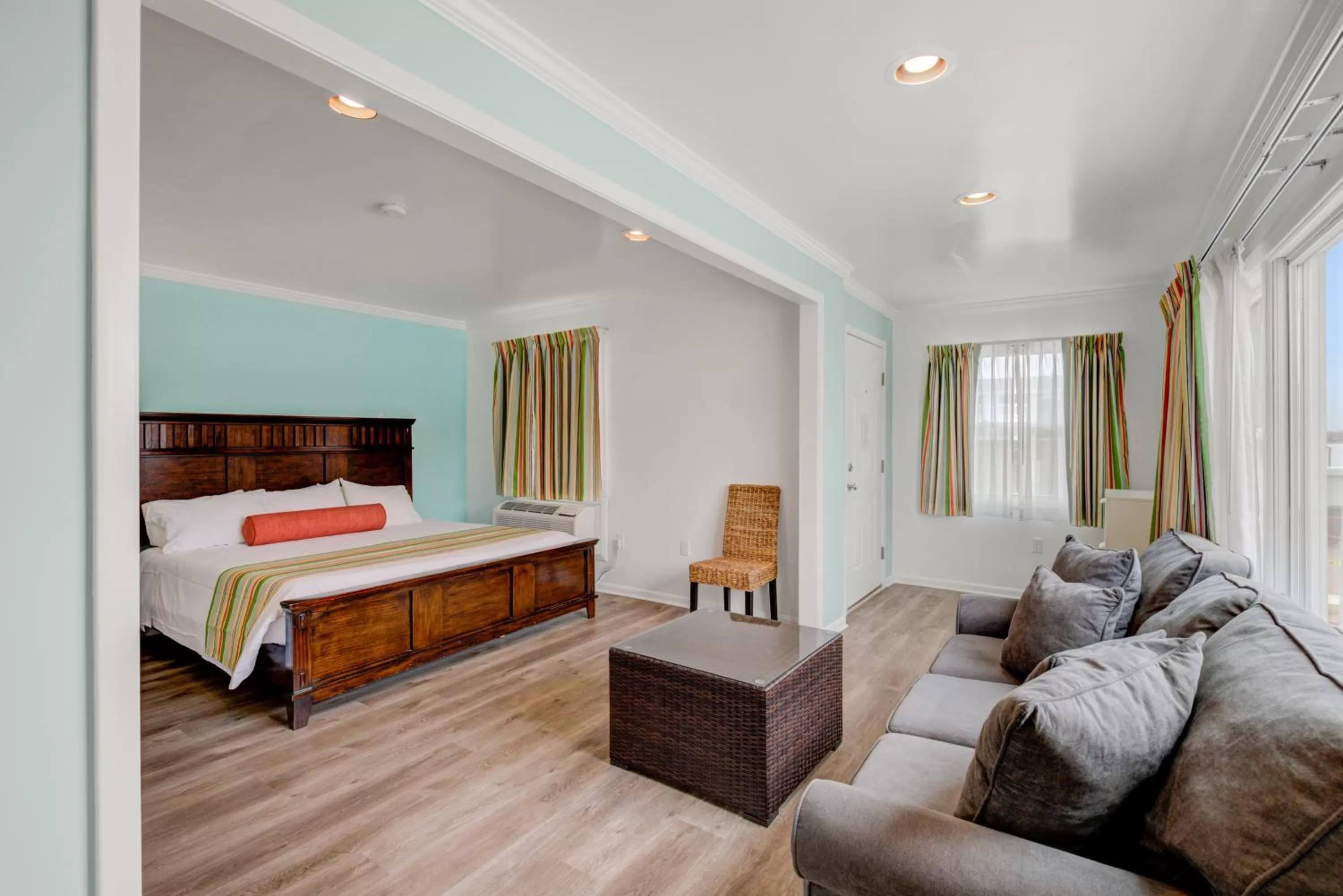 Junior Suite with Balcony in BeachWalk at Sea Bright