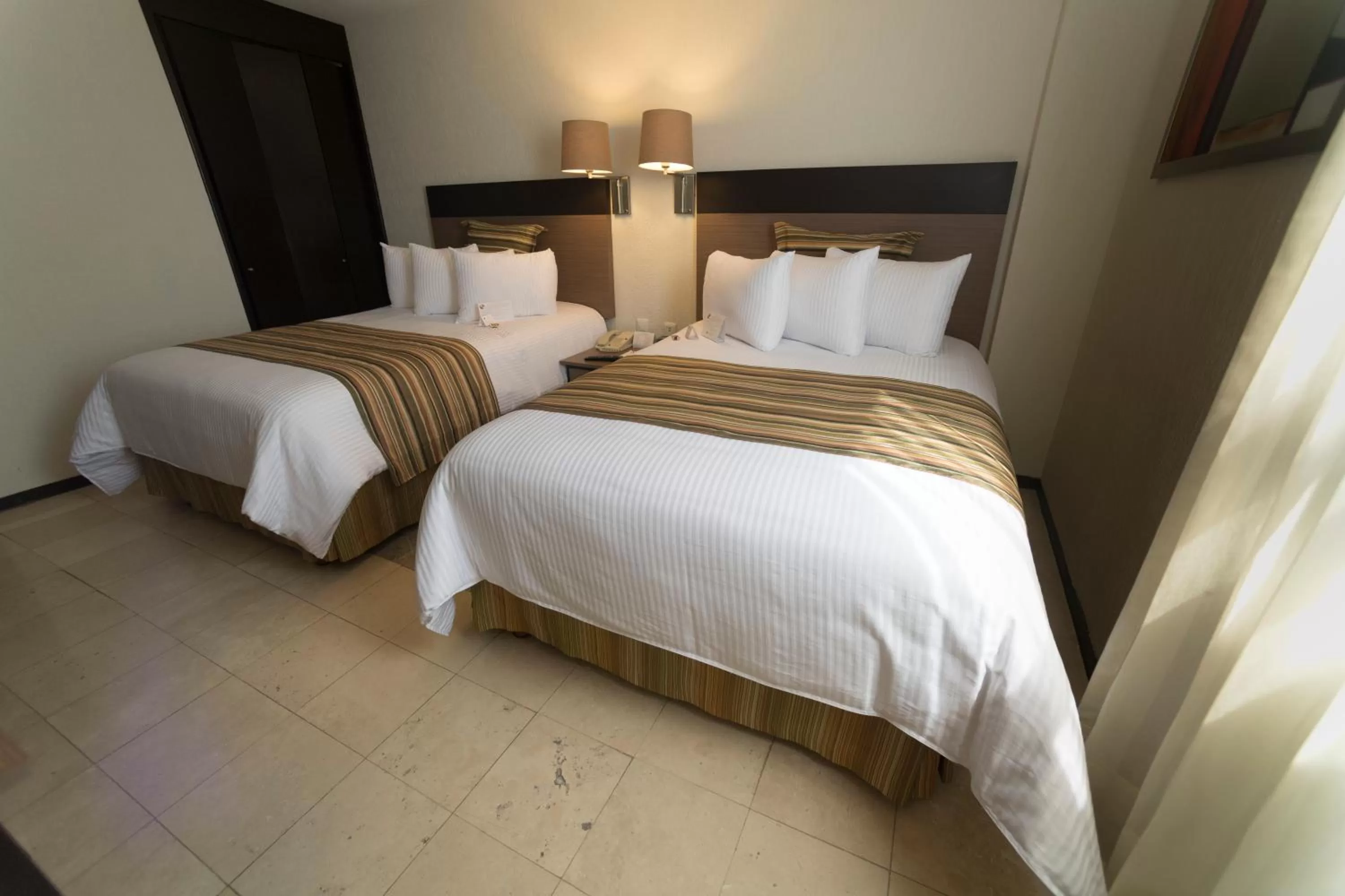 Double Room with Two Double Beds - Non-Smoking in Ramada Hola Culiacan