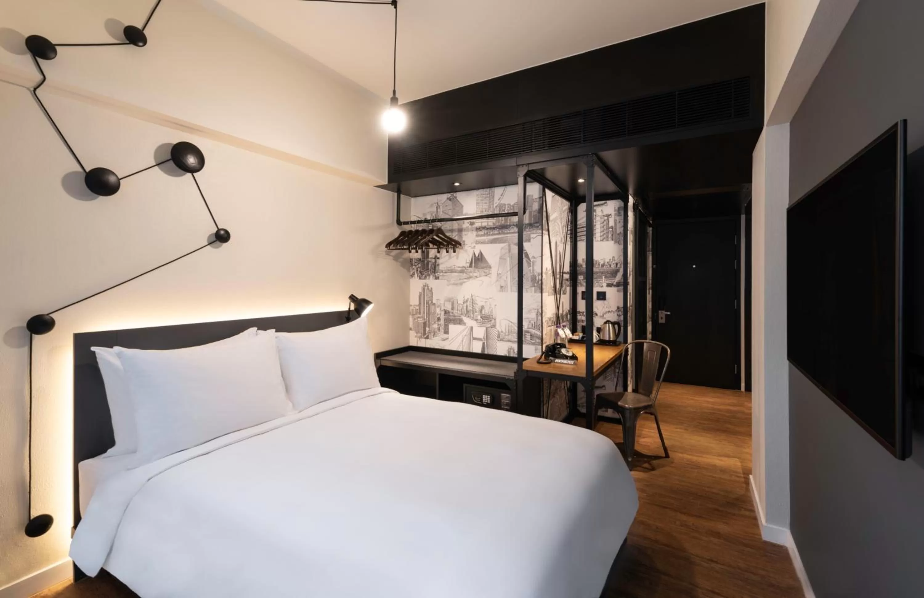 penta Cozy Queen Room in Pentahotel Hong Kong, Tuen Mun