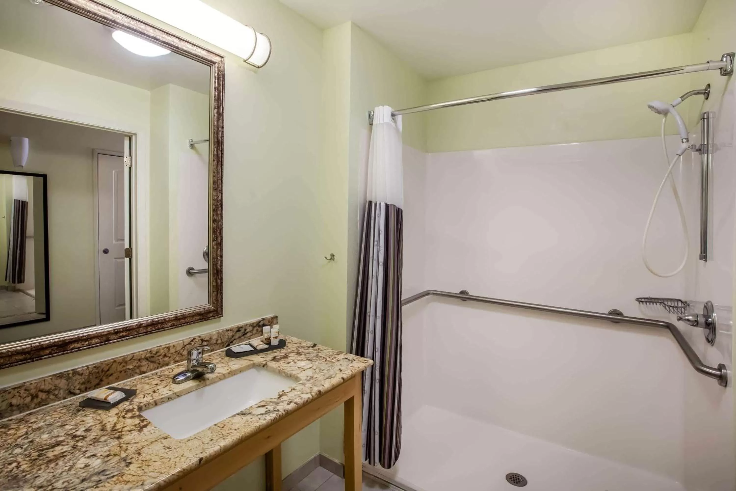 King Room with Roll-In Shower - Mobility/Hearing Accessible - Non-Smoking in La Quinta by Wyndham Odessa North