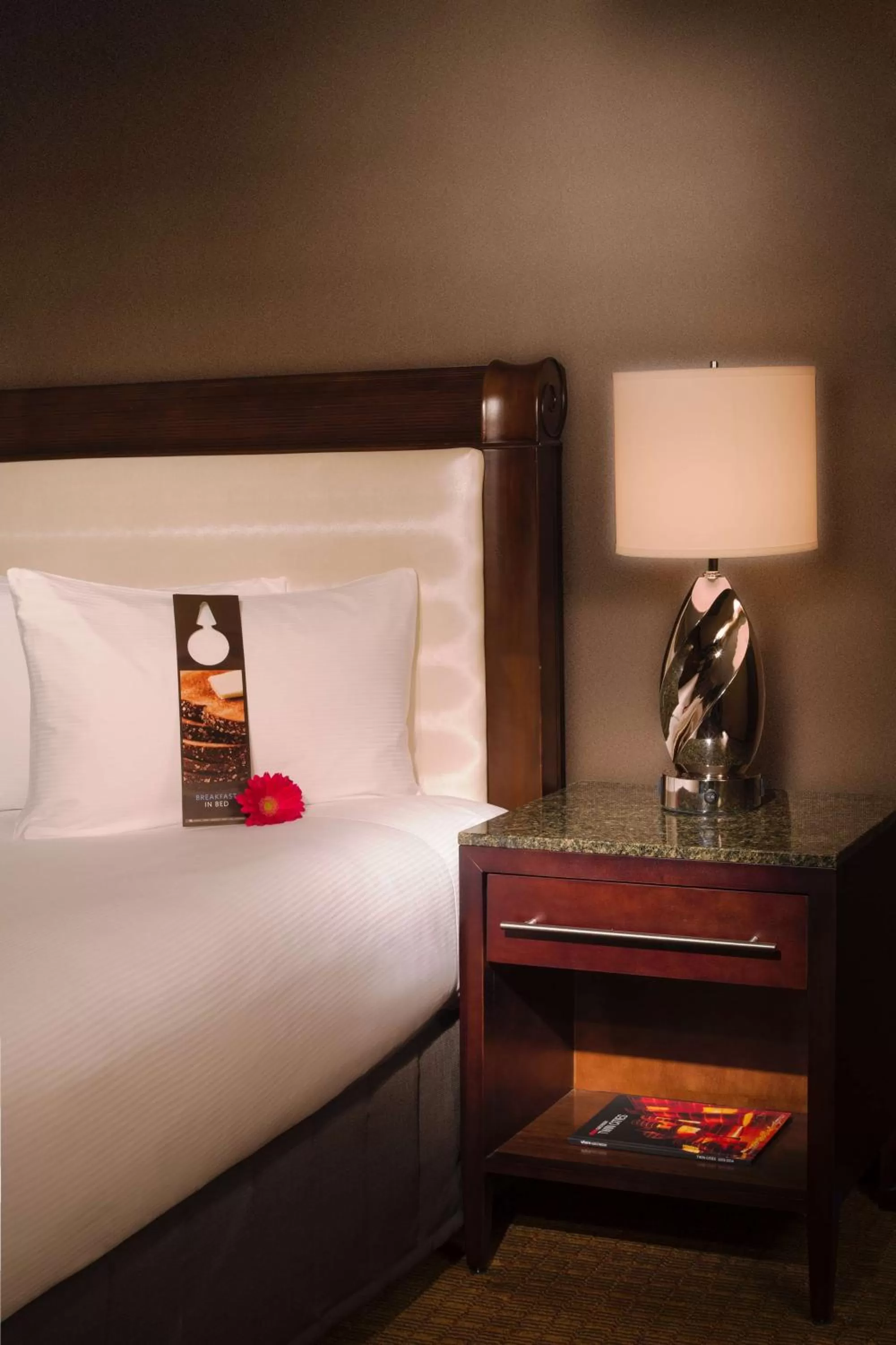 Double Room with Two Double Beds - Hearing Access in Hilton Minneapolis