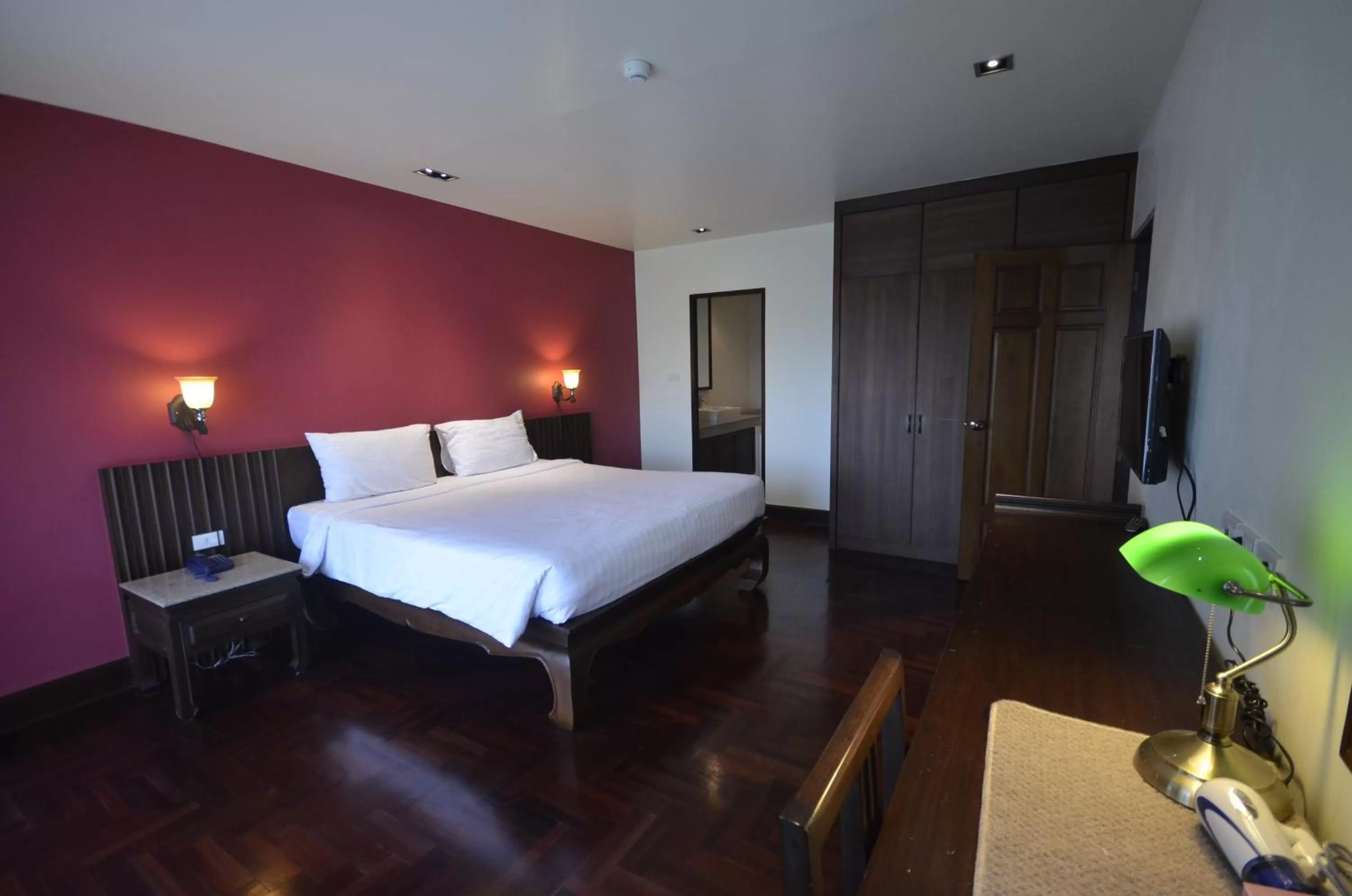 Deluxe One-Bedroom Apartment in Sakorn Residence and Hotel