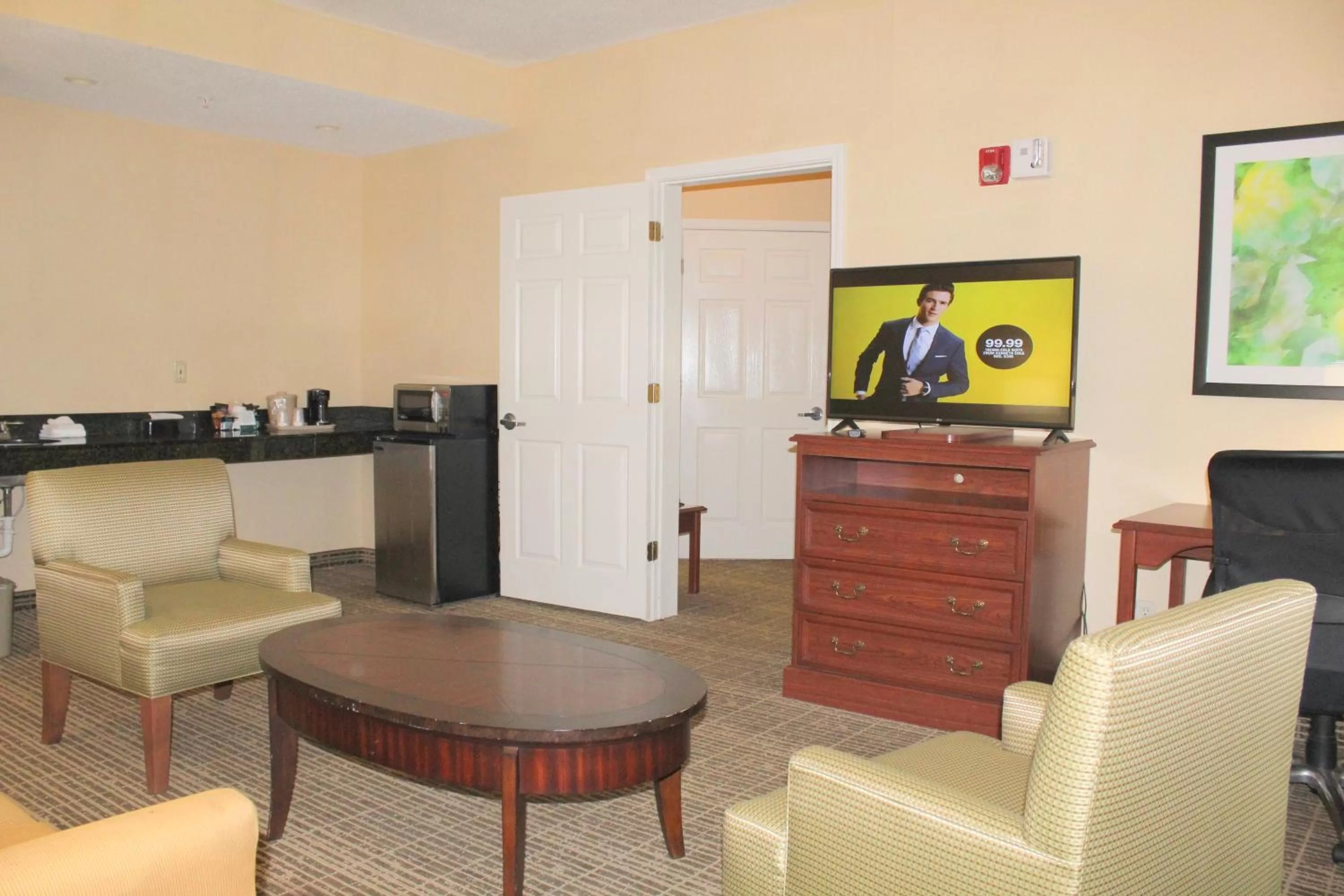 King Suite - Accessible/Smoking in Quality Inn Lake City
