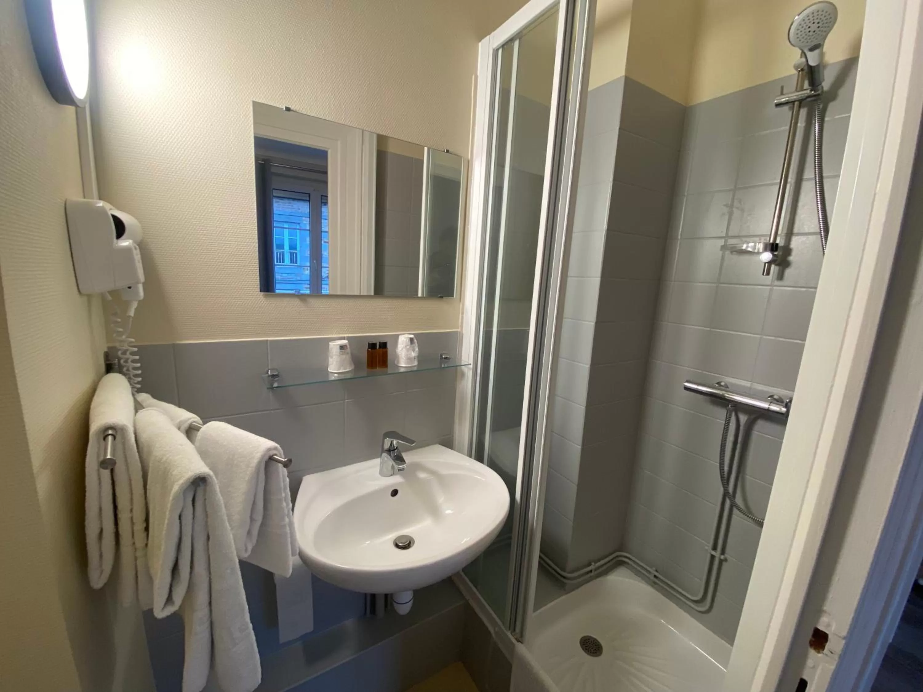 Classique Double/Twin Room in Hotel De La Poste