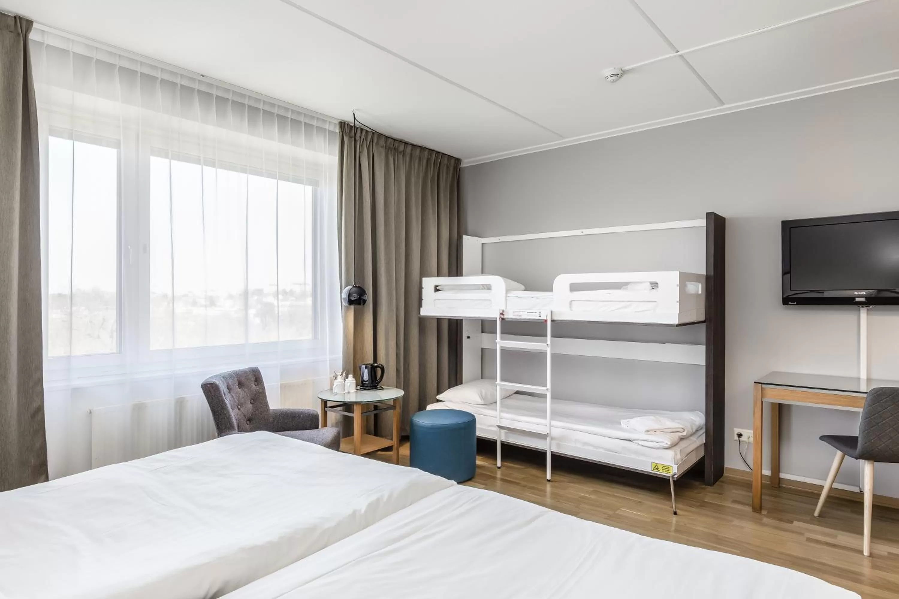 Family Room (2 Adults + 2 Children) in Park Inn by Radisson Solna