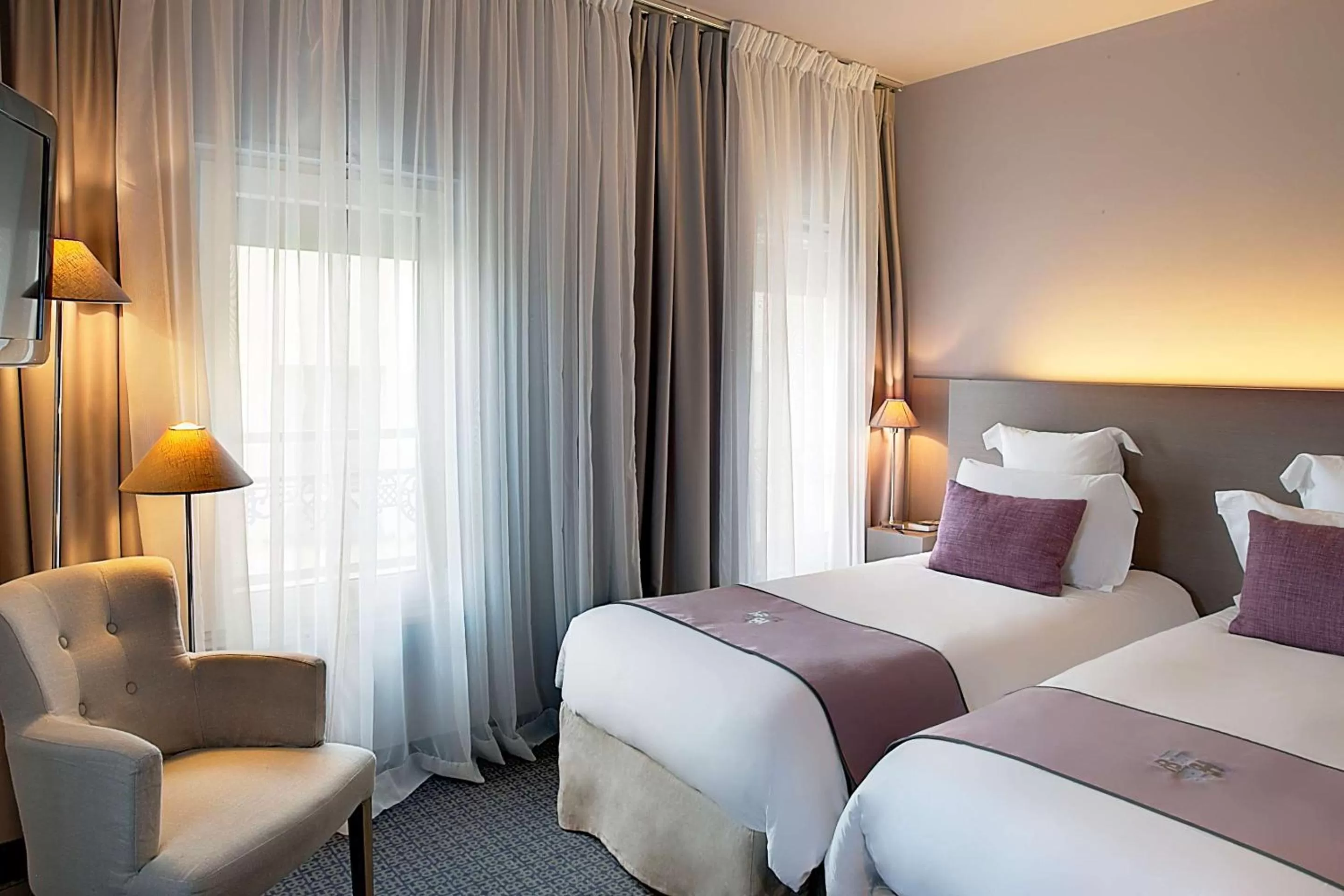 Superior Twin Room in Best Western Hotel de la Breche
