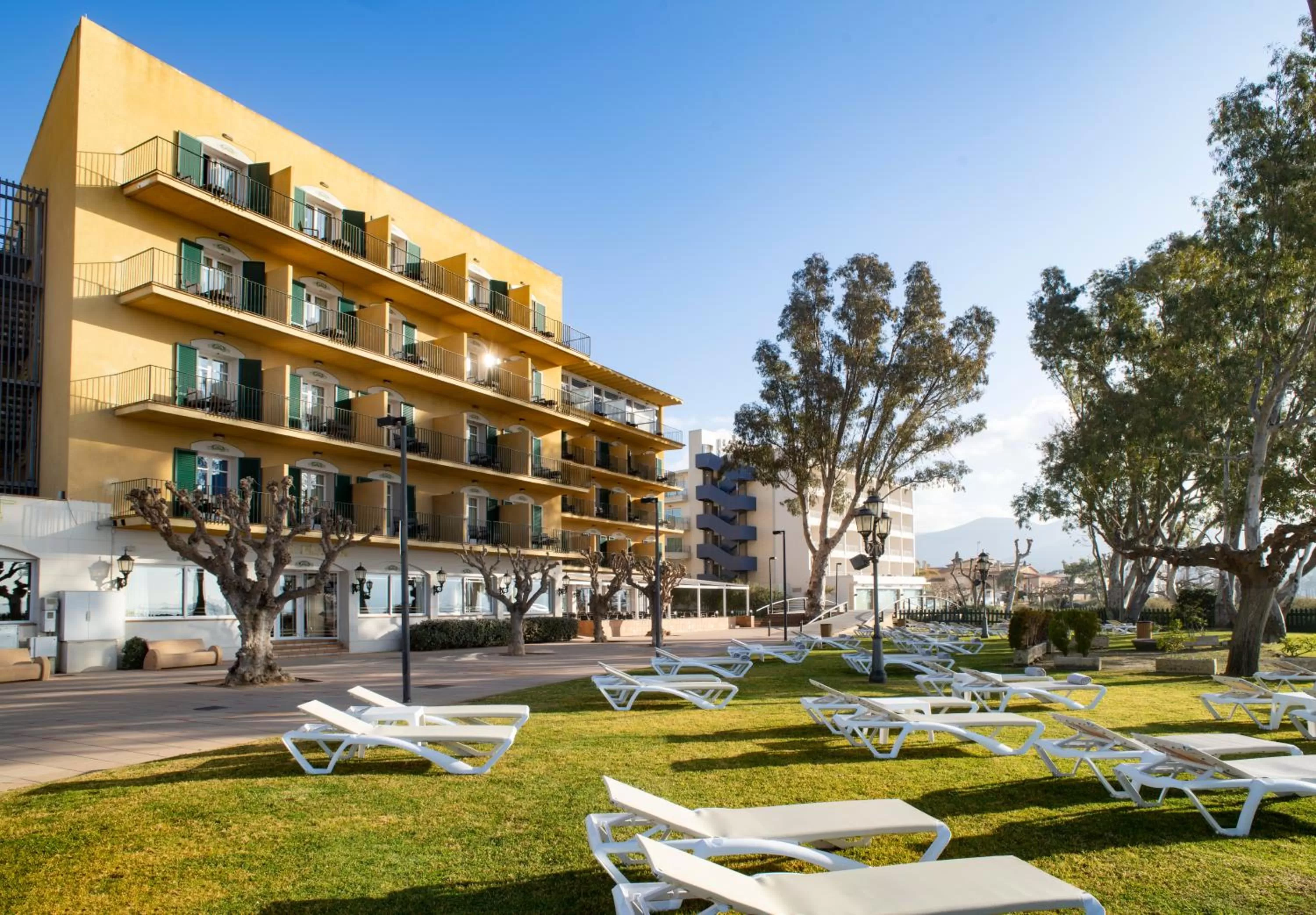 Solarium in Hotel Roses Platja