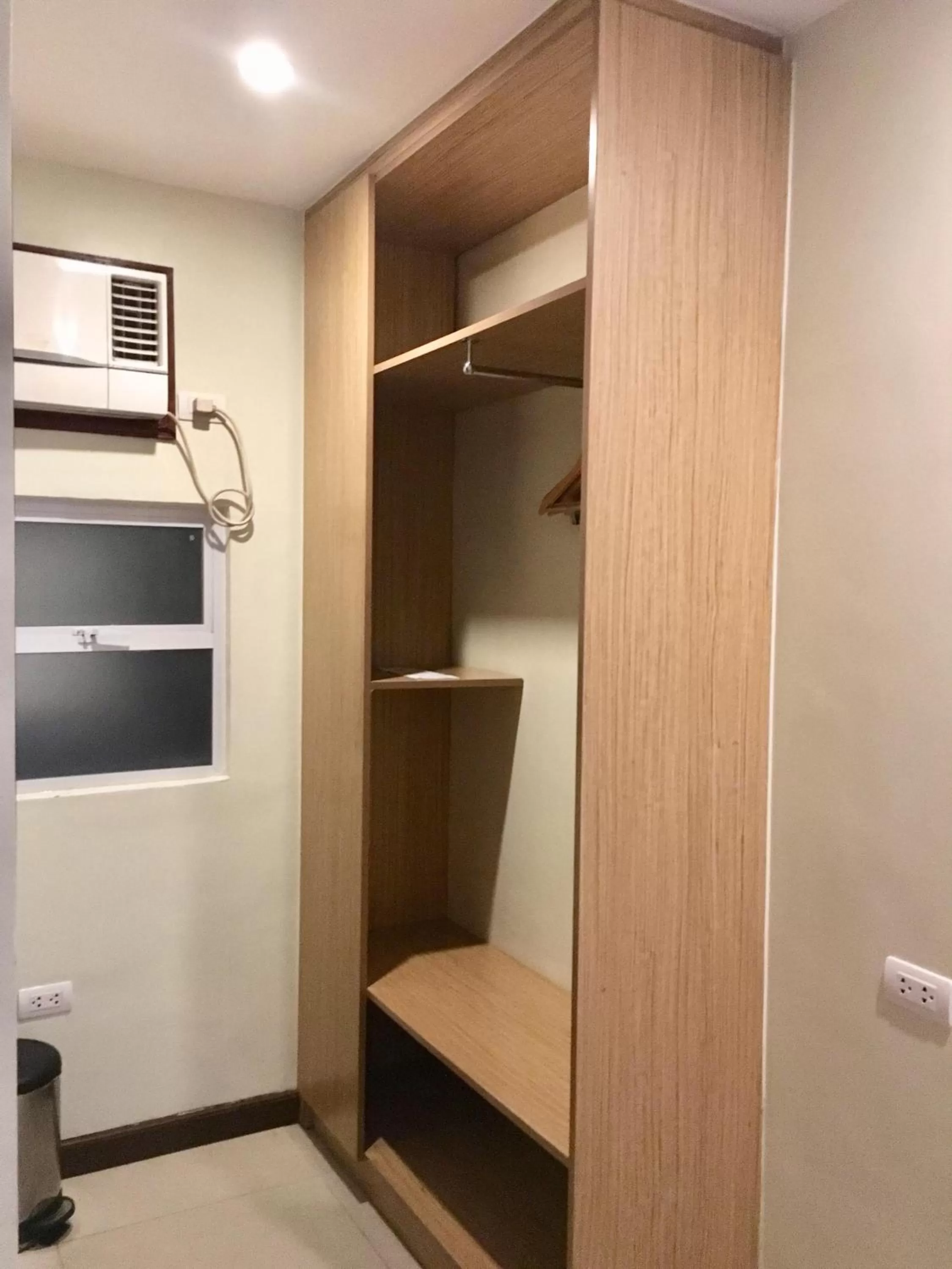 Standard Room No Window  in Belian Hotel