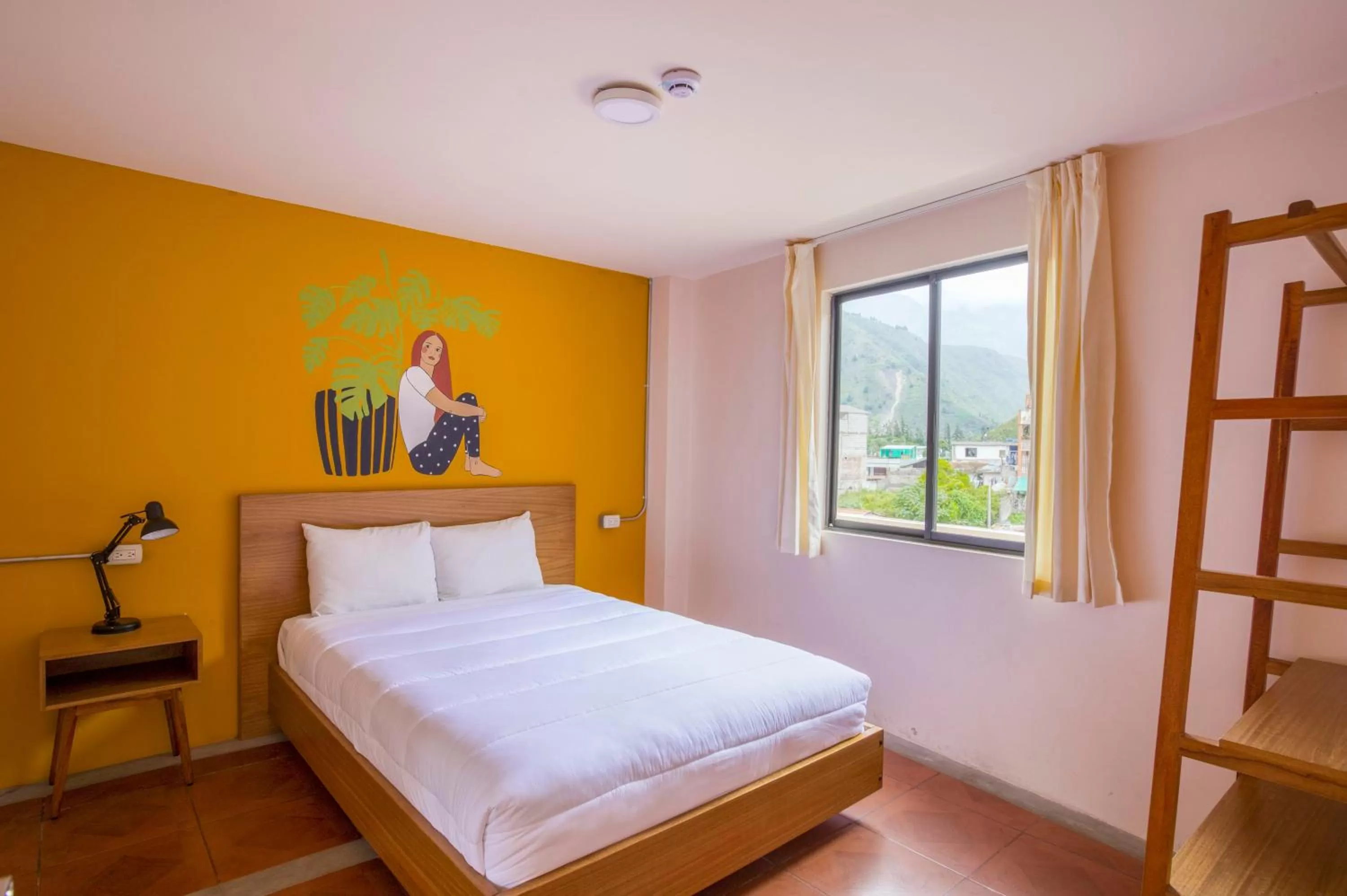 Small Room with Shared Bathroom in Selina Baños