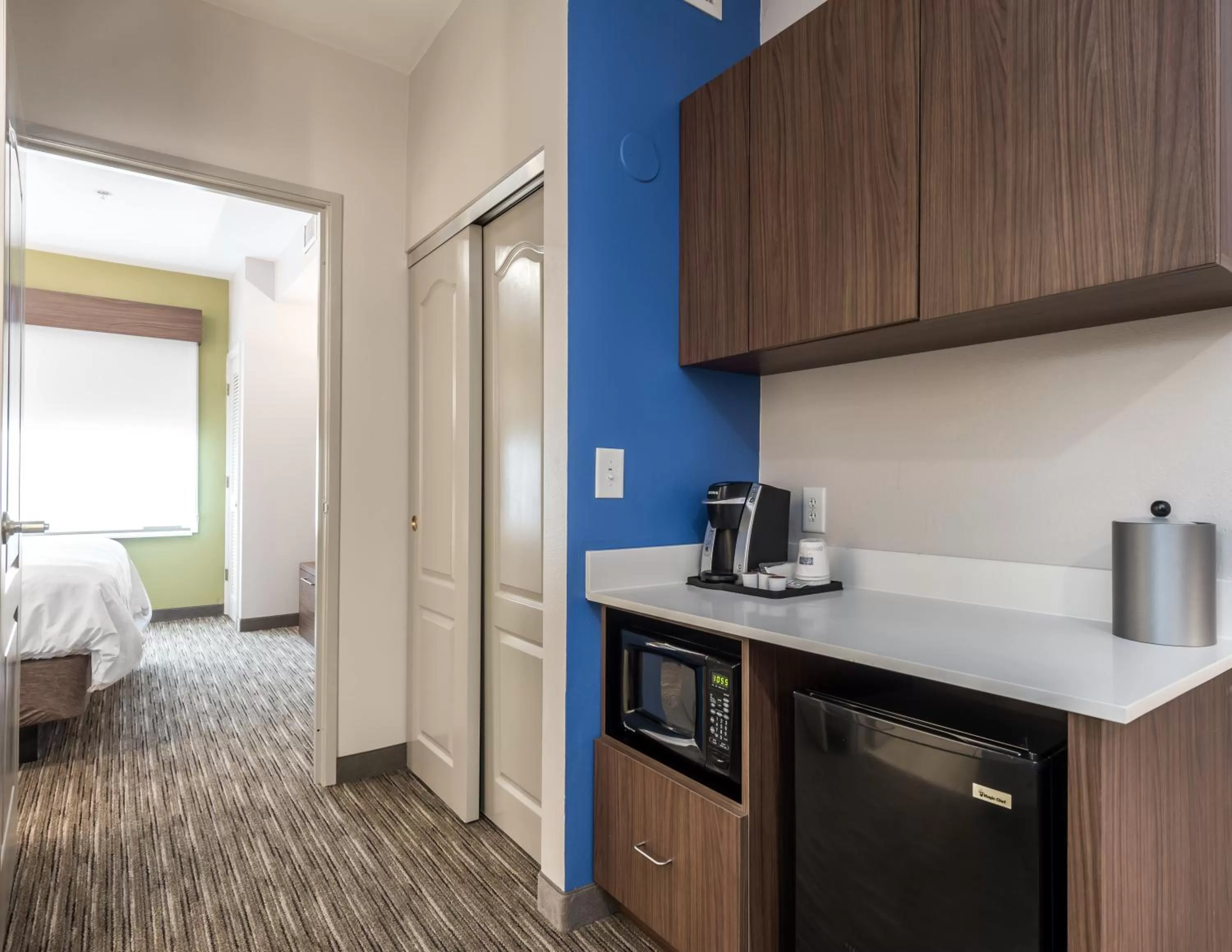 Photo of the whole room, Bed in Holiday Inn Express Hotel & Suites Lagrange I-85 by IHG
